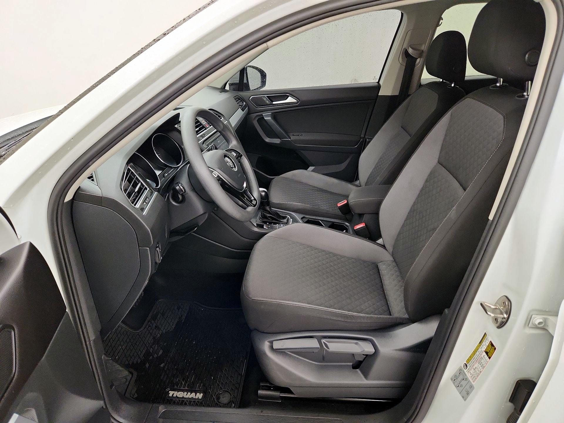 Thumbnail: 2018 Volkswagen Tiguan - 11