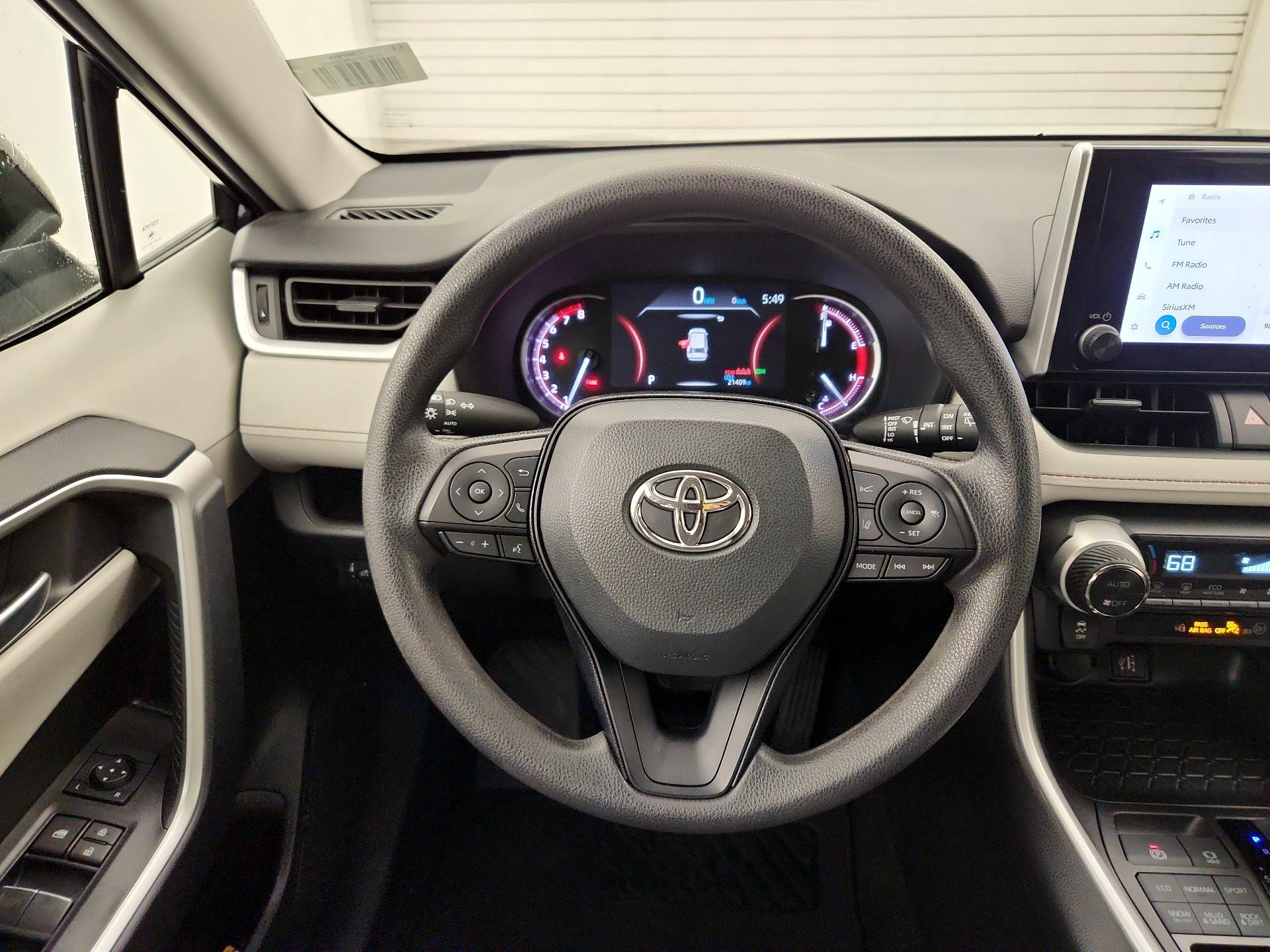 Thumbnail: 2023 Toyota RAV4 - 10