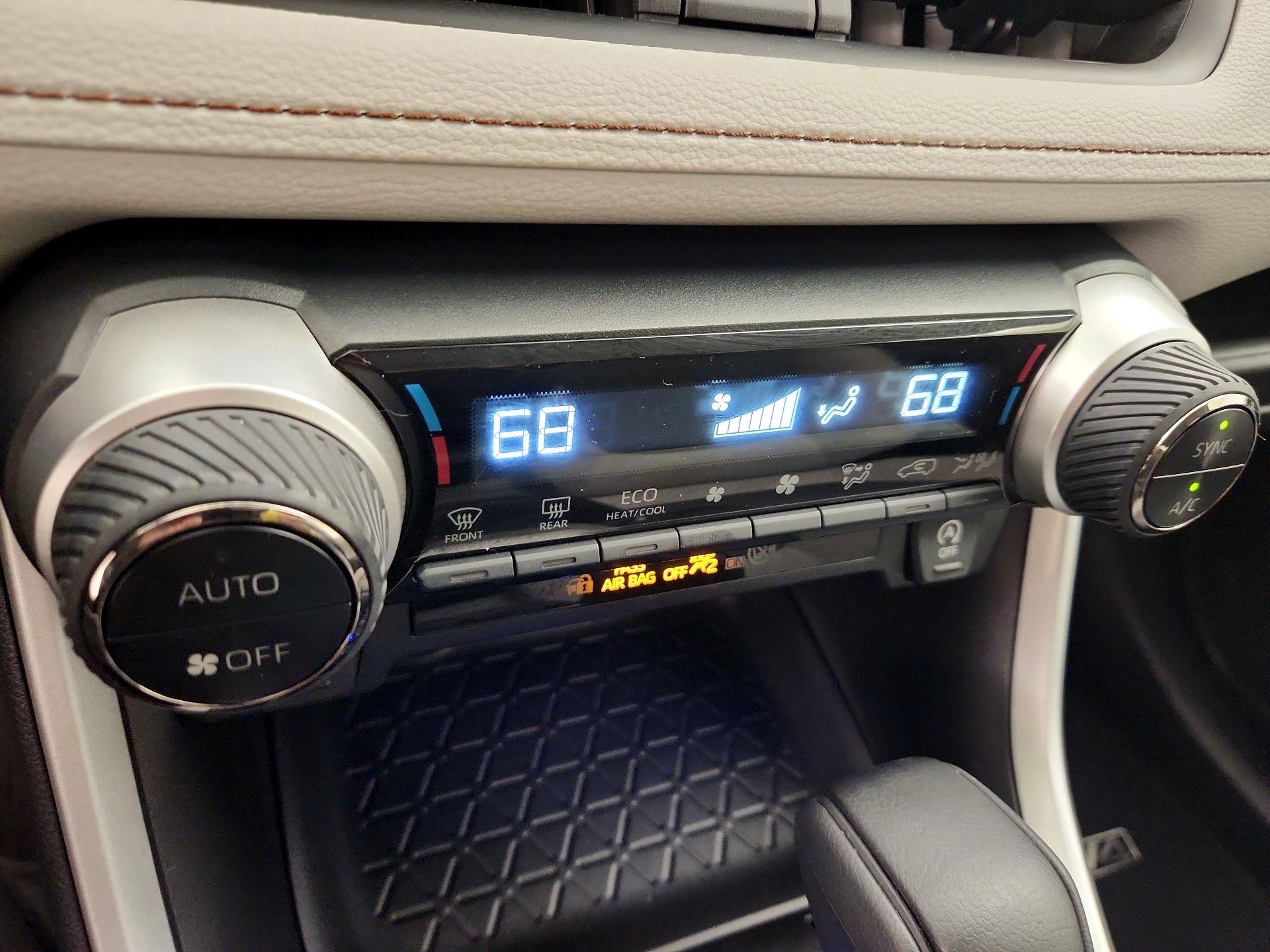 Thumbnail: 2023 Toyota RAV4 - 16