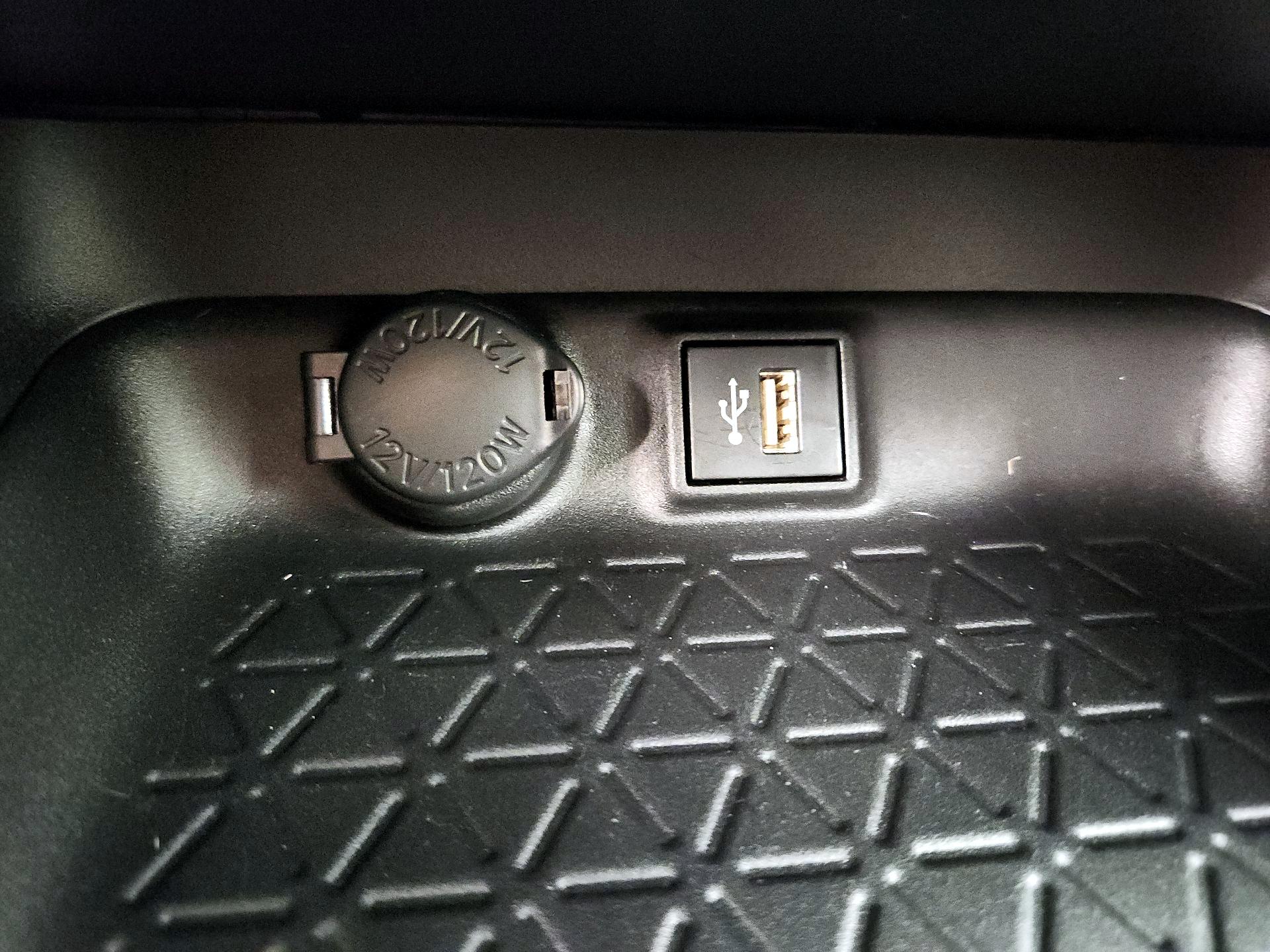 Thumbnail: 2023 Toyota RAV4 - 18