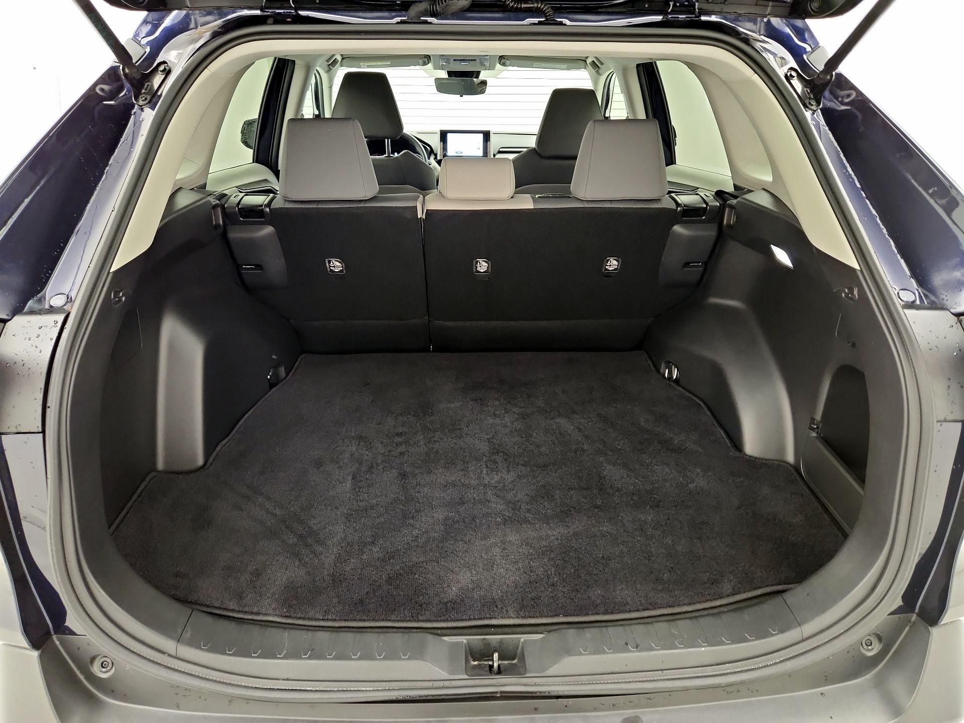 Thumbnail: 2023 Toyota RAV4 - 20