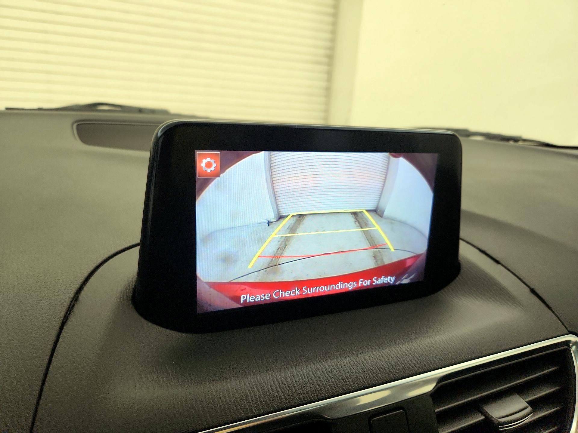 Thumbnail: 2017 Mazda Mazda3 - 15