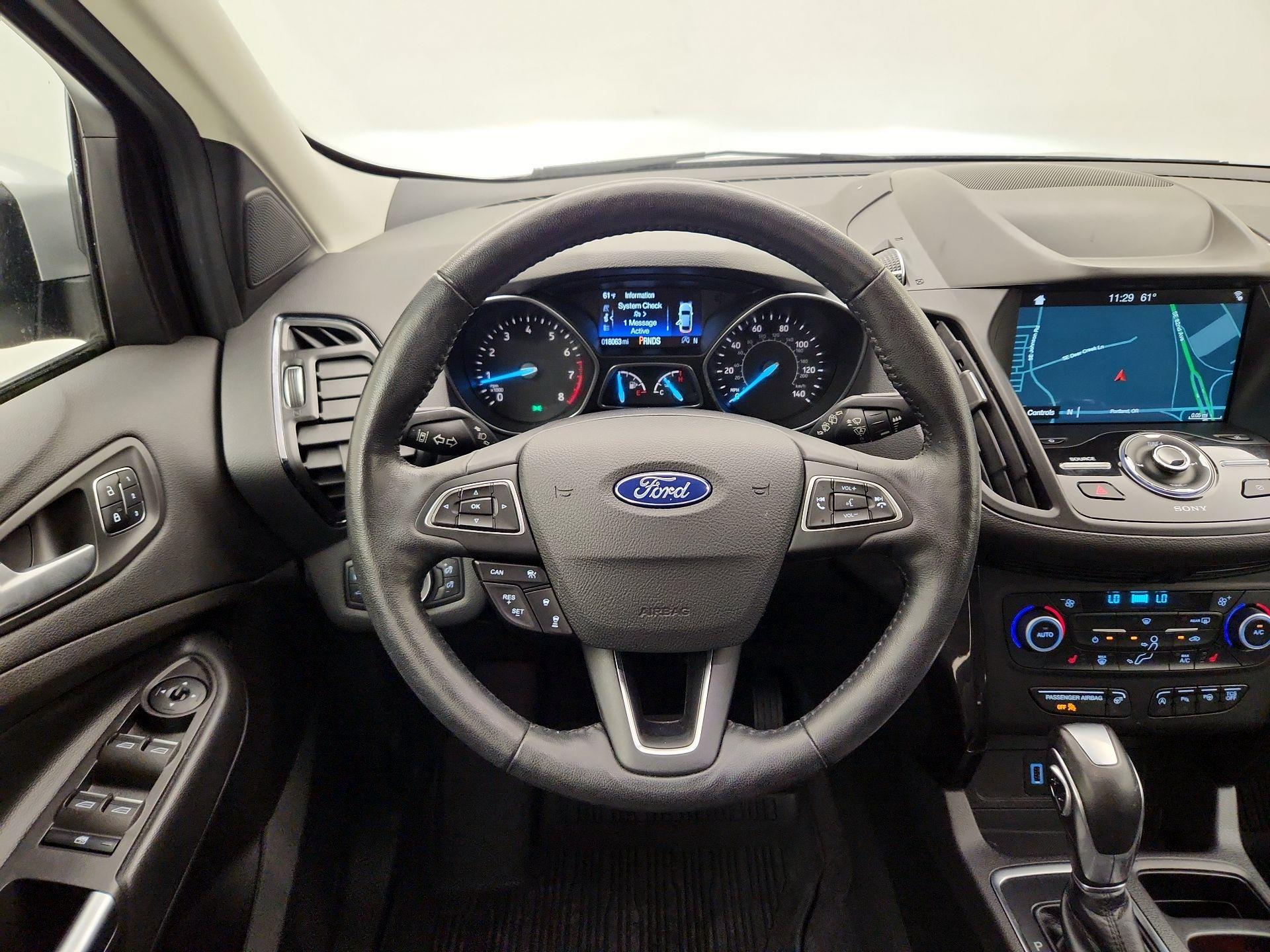 Thumbnail: 2019 Ford Escape - 10