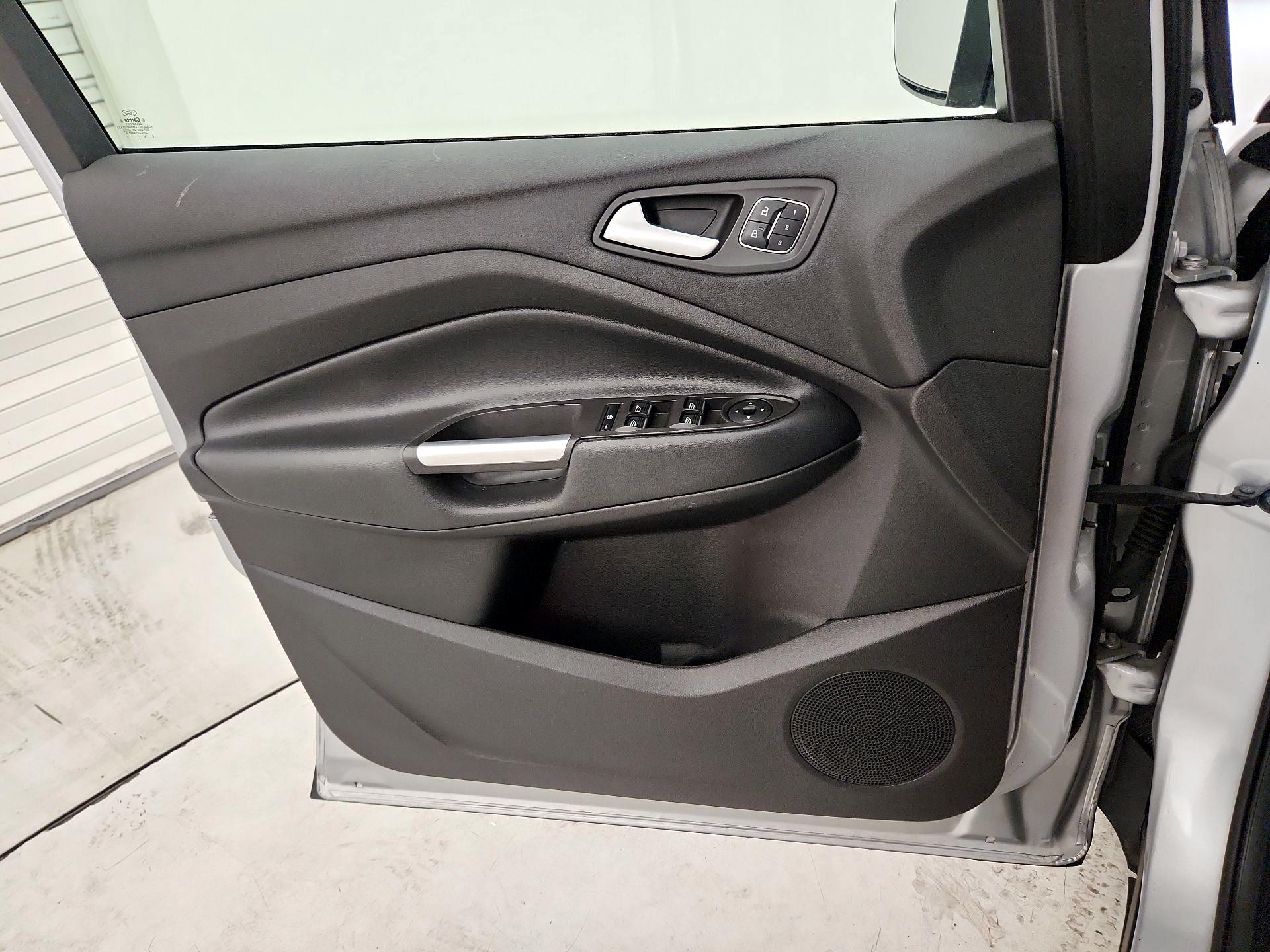 Thumbnail: 2019 Ford Escape - 12