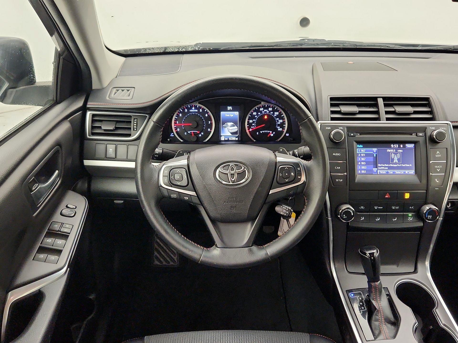 Thumbnail: 2017 Toyota Camry - 10