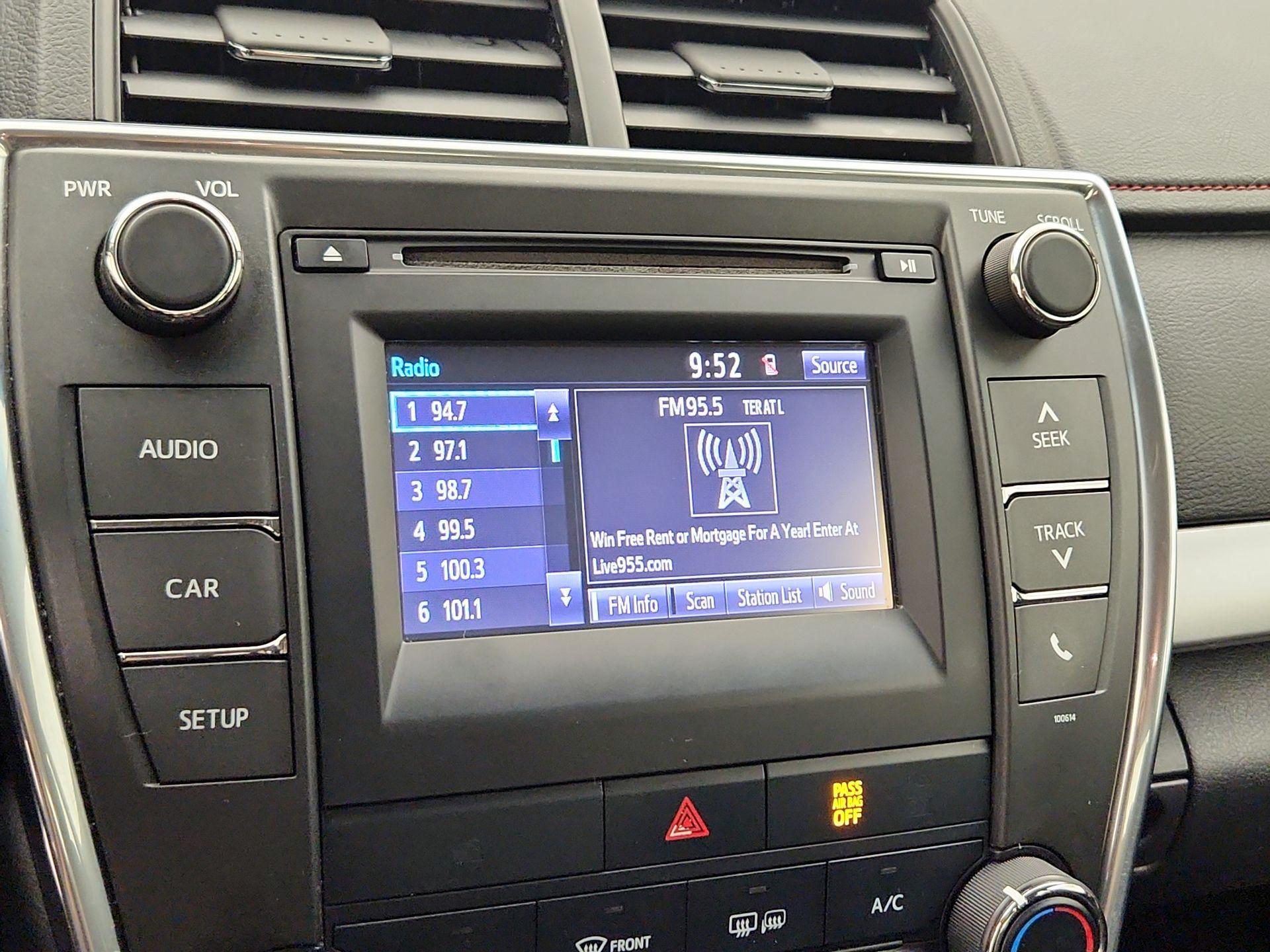 Thumbnail: 2017 Toyota Camry - 15