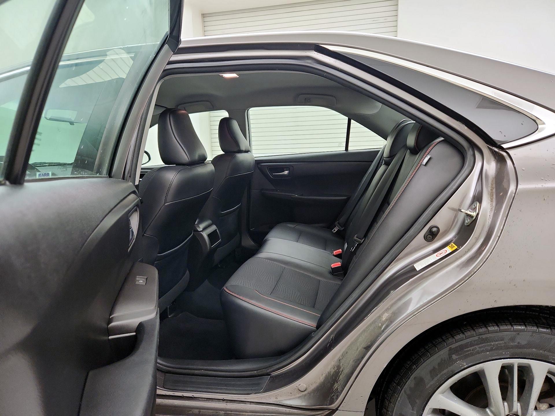 Thumbnail: 2017 Toyota Camry - 19