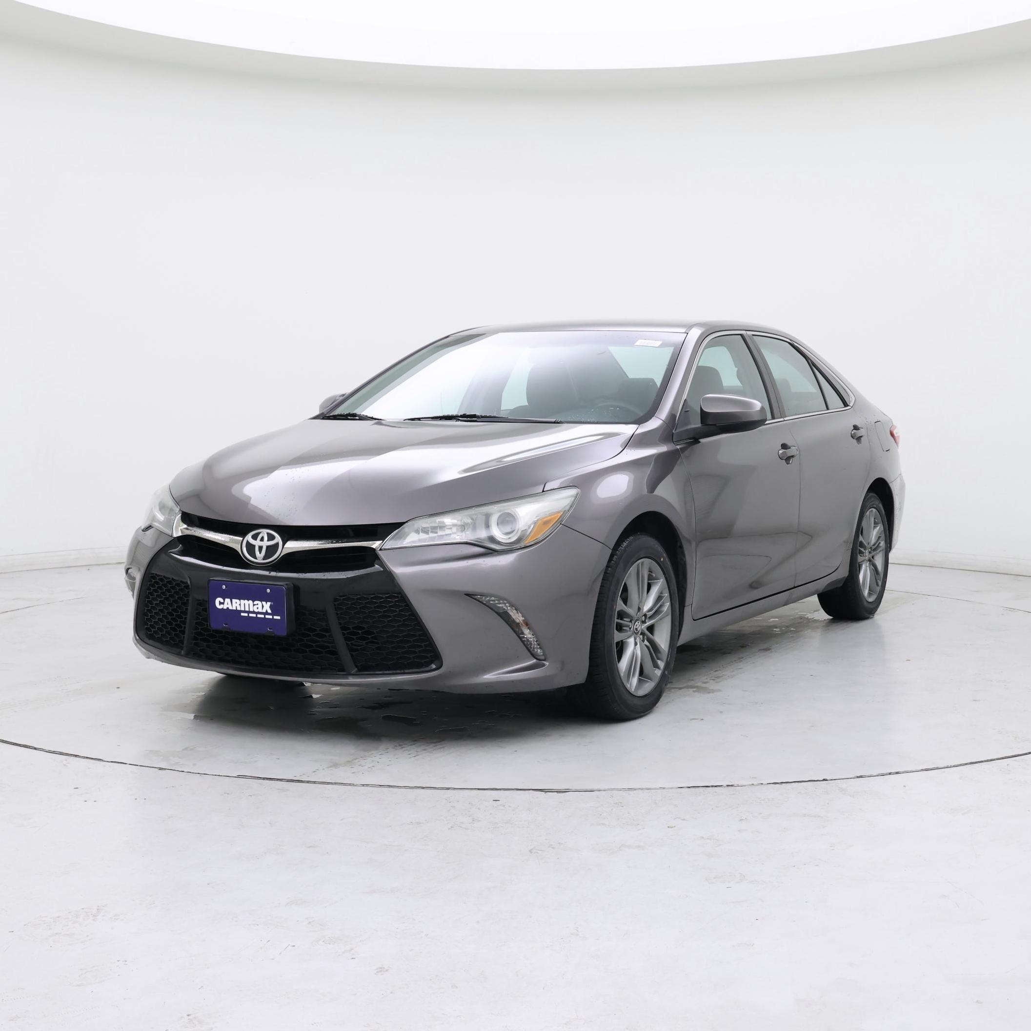 Thumbnail: 2017 Toyota Camry - 4