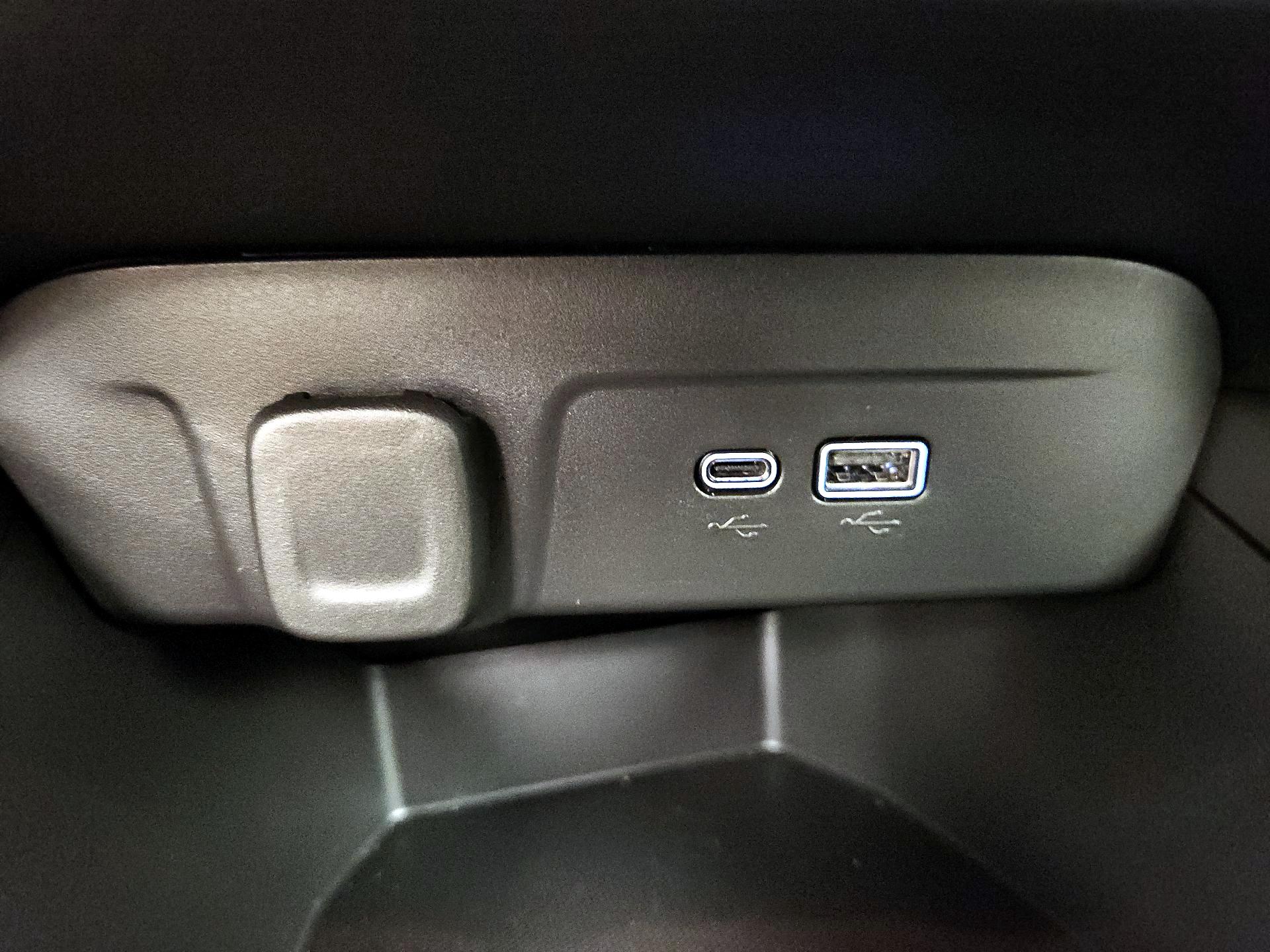 Thumbnail: 2024 Chevrolet Trax - 18