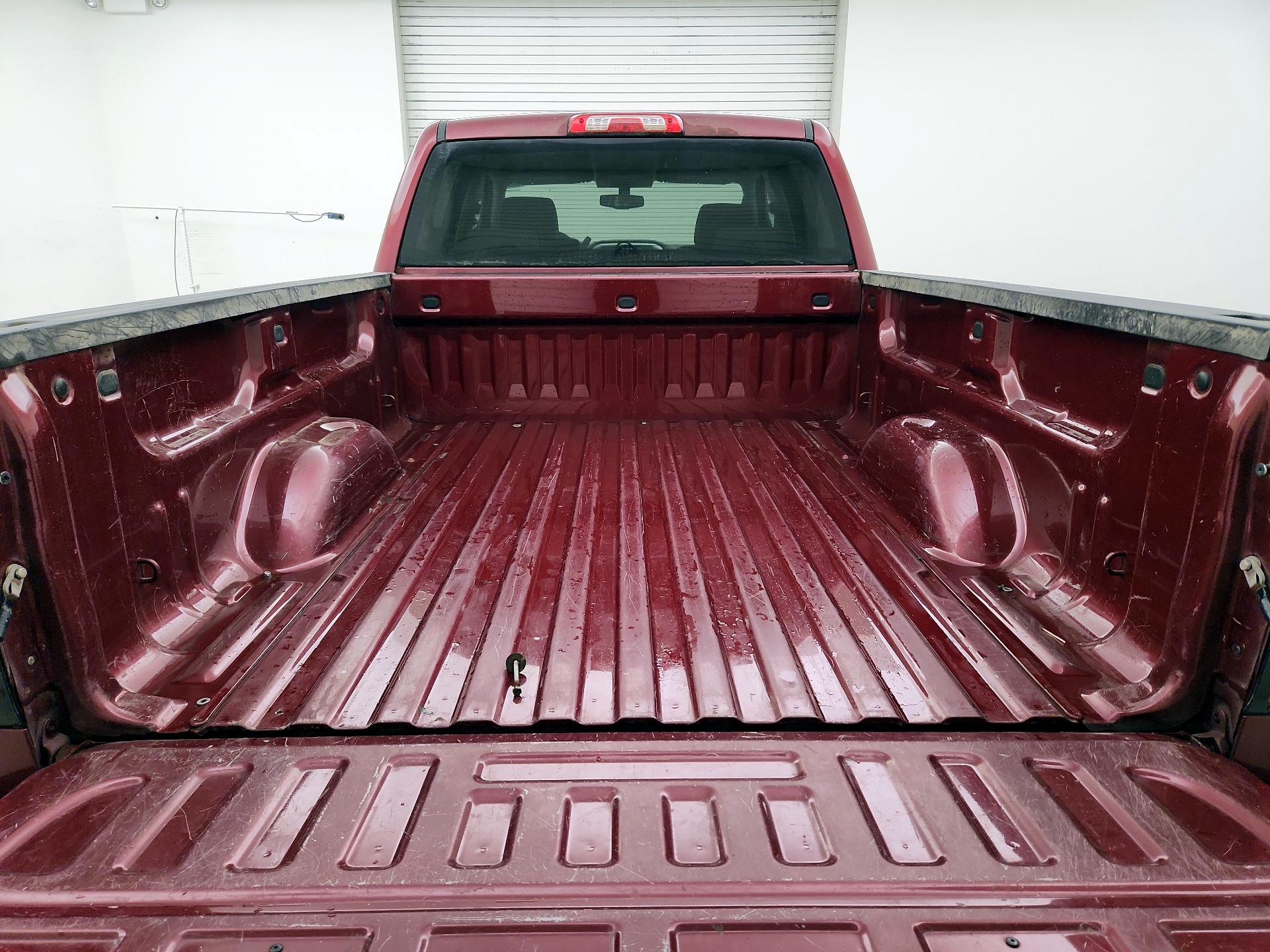 Thumbnail: 2015 Chevrolet Silverado 1500 - 20