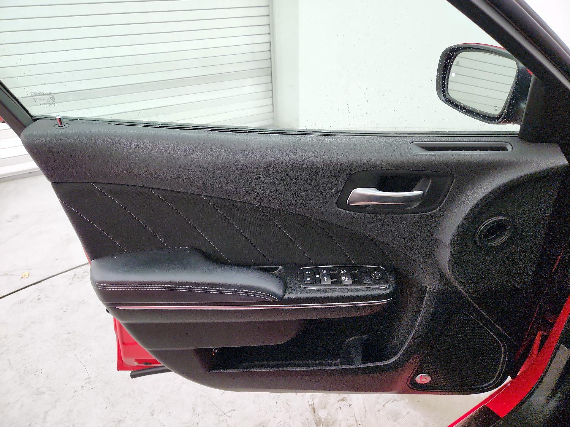 Thumbnail: 2016 Dodge Charger - 12