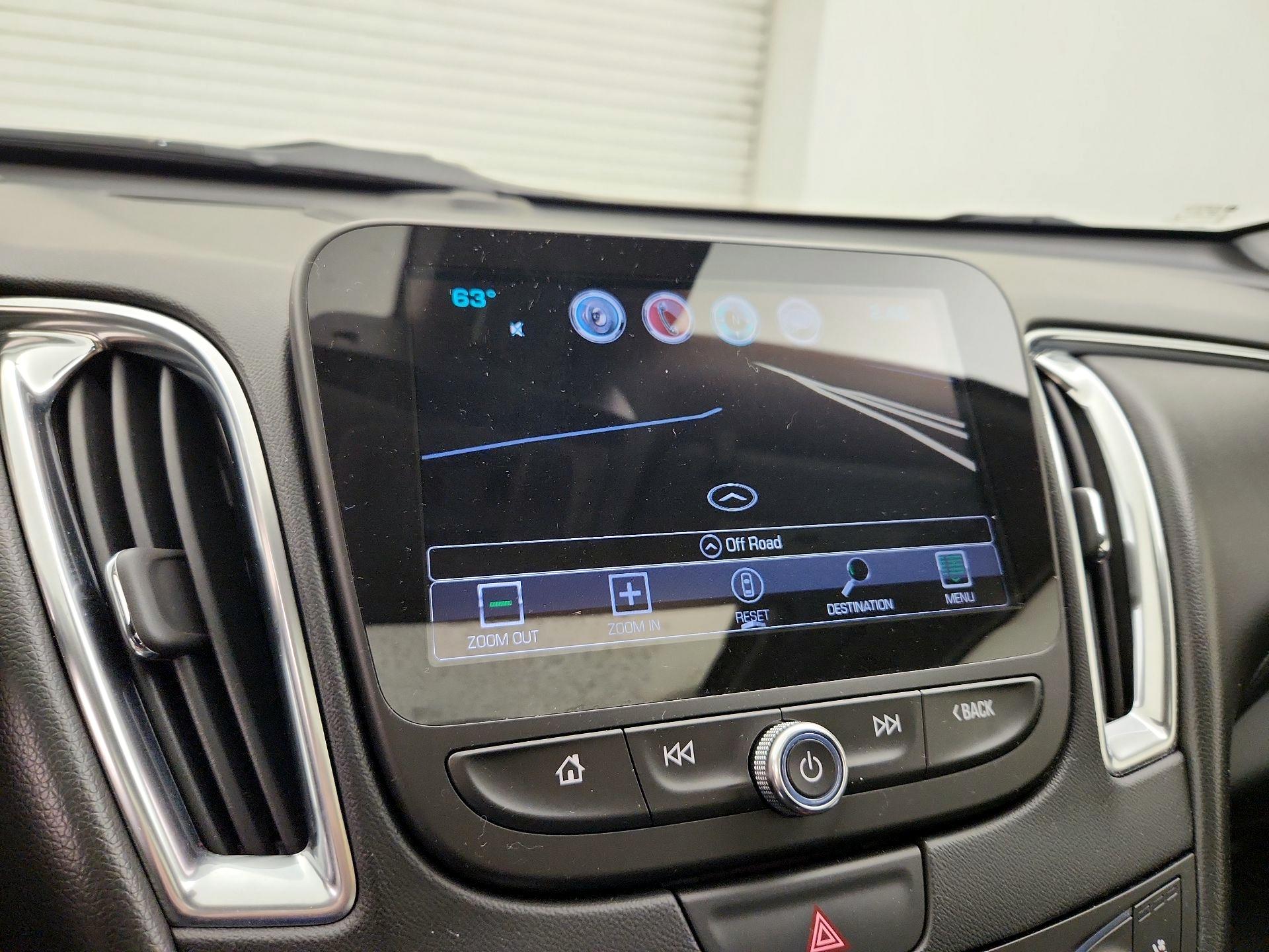 Thumbnail: 2016 Chevrolet Malibu - 14