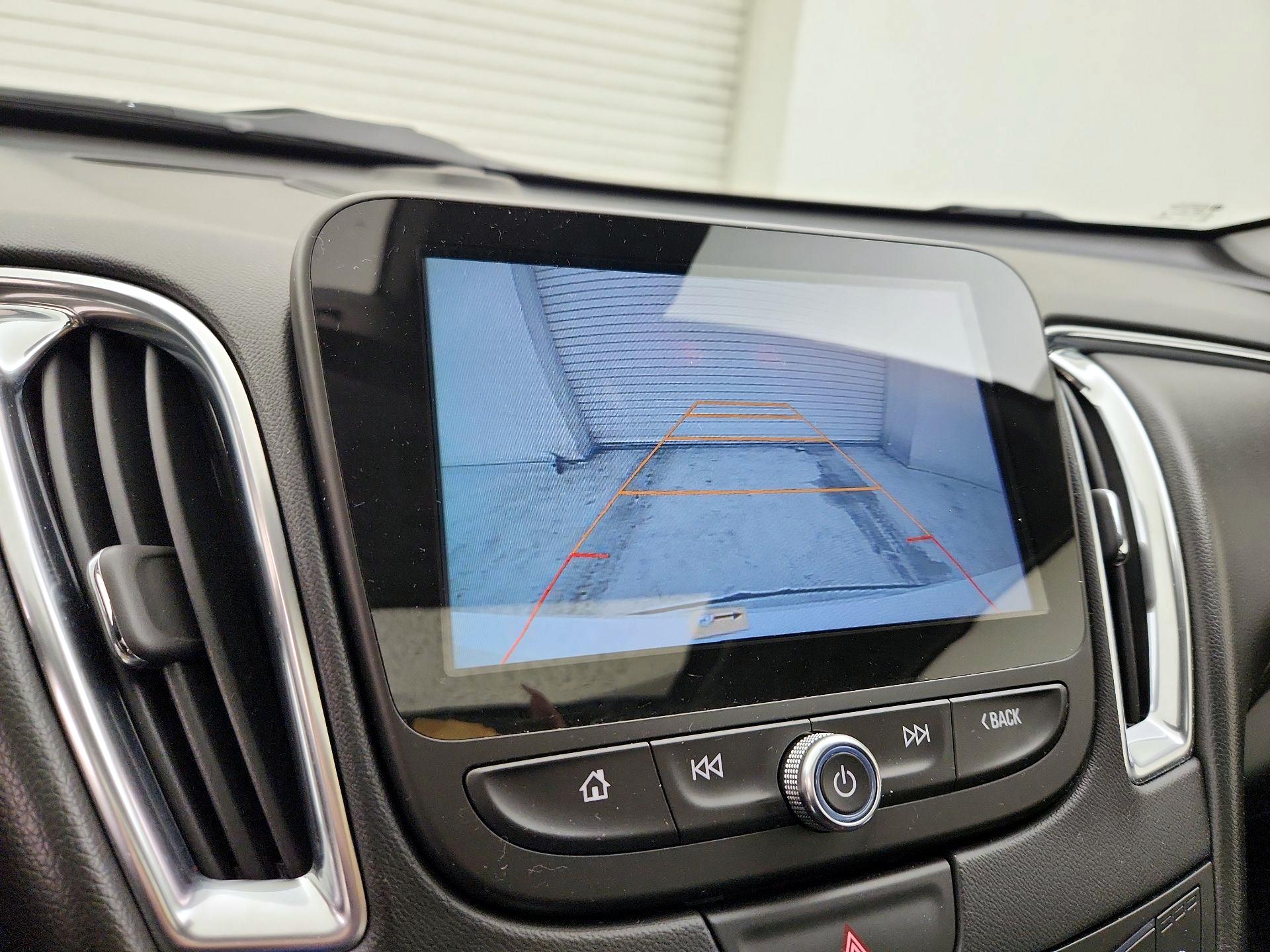 Thumbnail: 2016 Chevrolet Malibu - 15