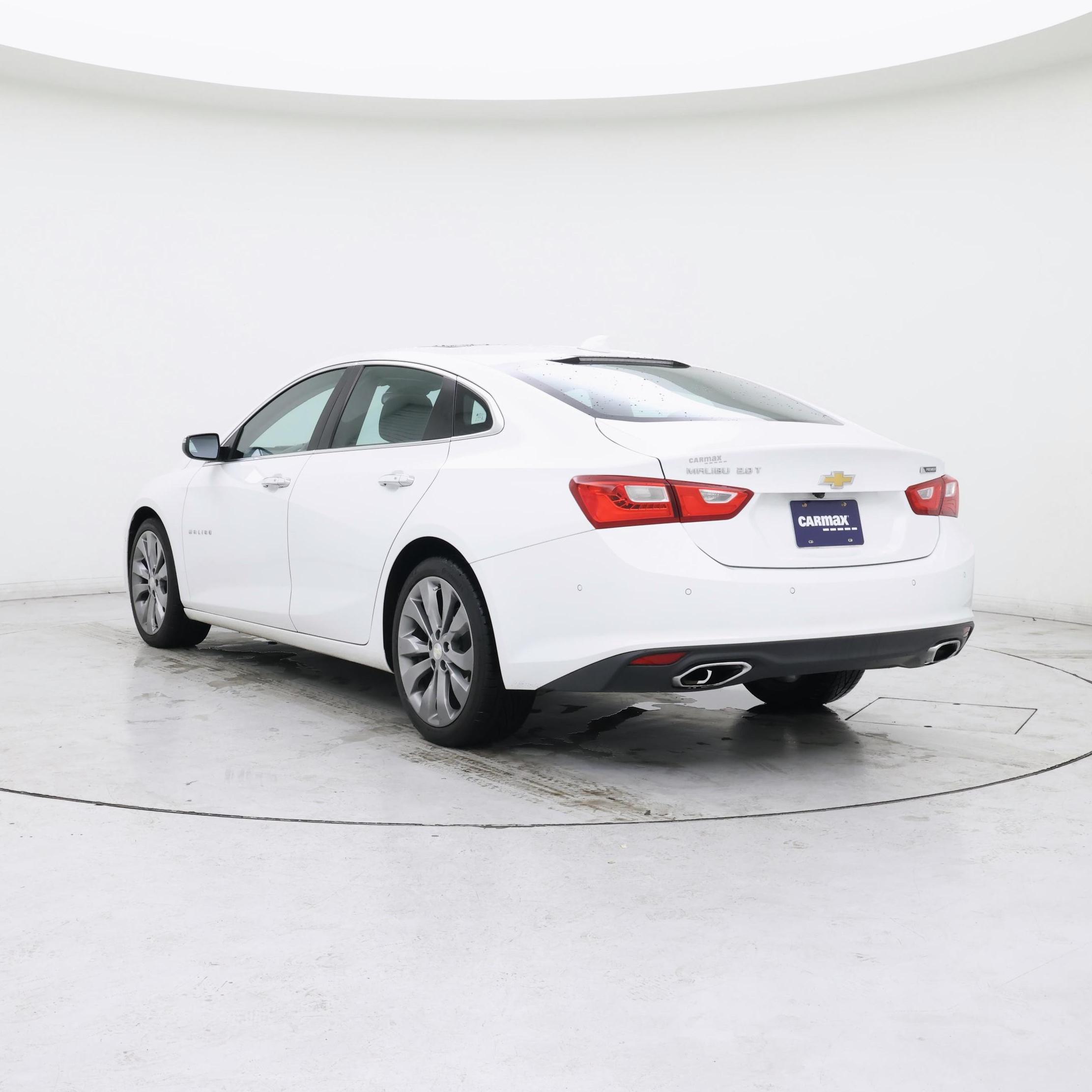 Thumbnail: 2016 Chevrolet Malibu - 2