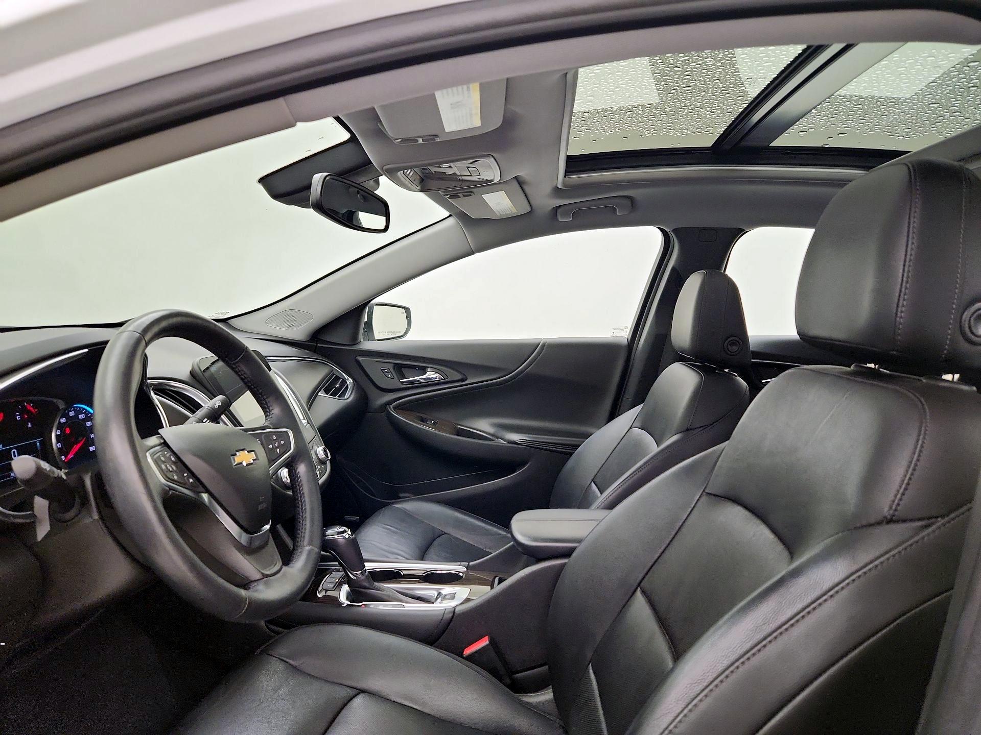 Thumbnail: 2016 Chevrolet Malibu - 20