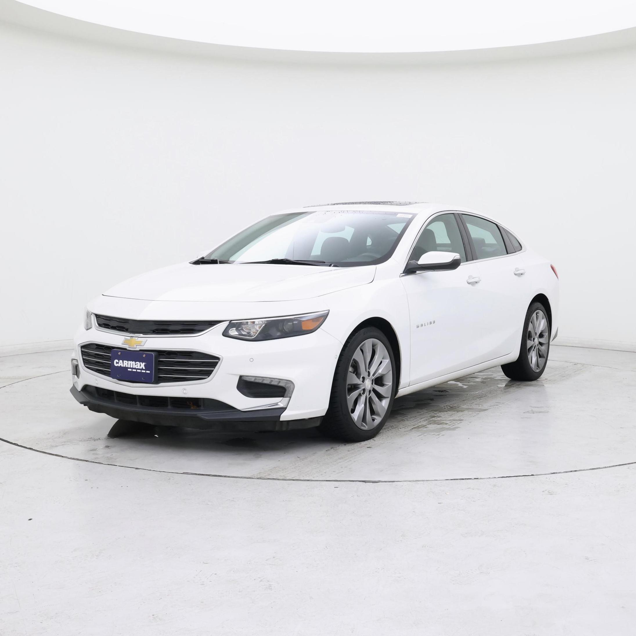 Thumbnail: 2016 Chevrolet Malibu - 4
