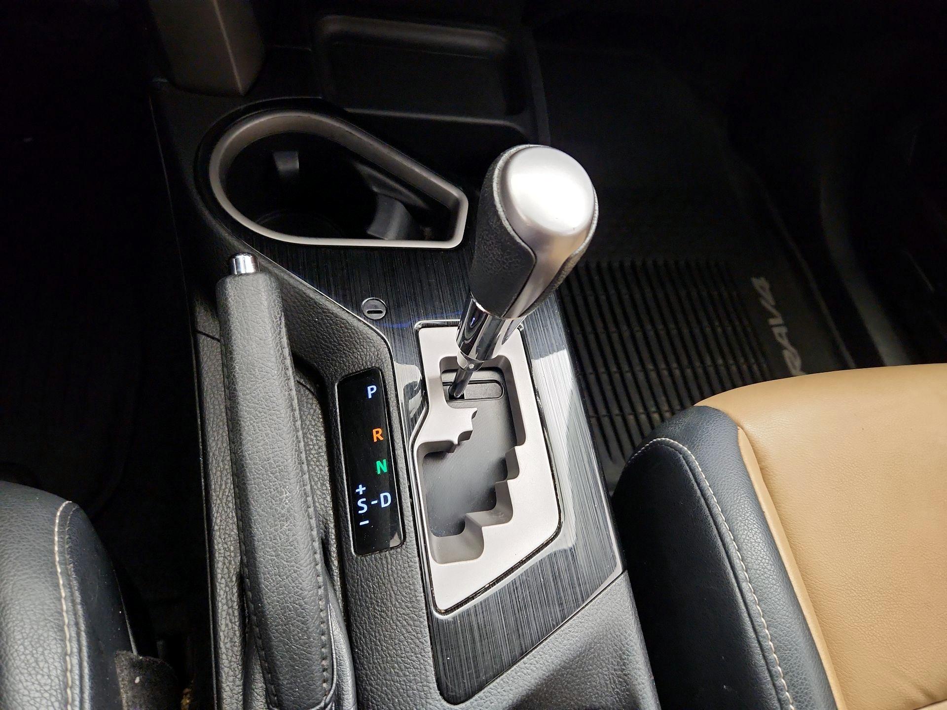 Thumbnail: 2017 Toyota RAV4 - 18