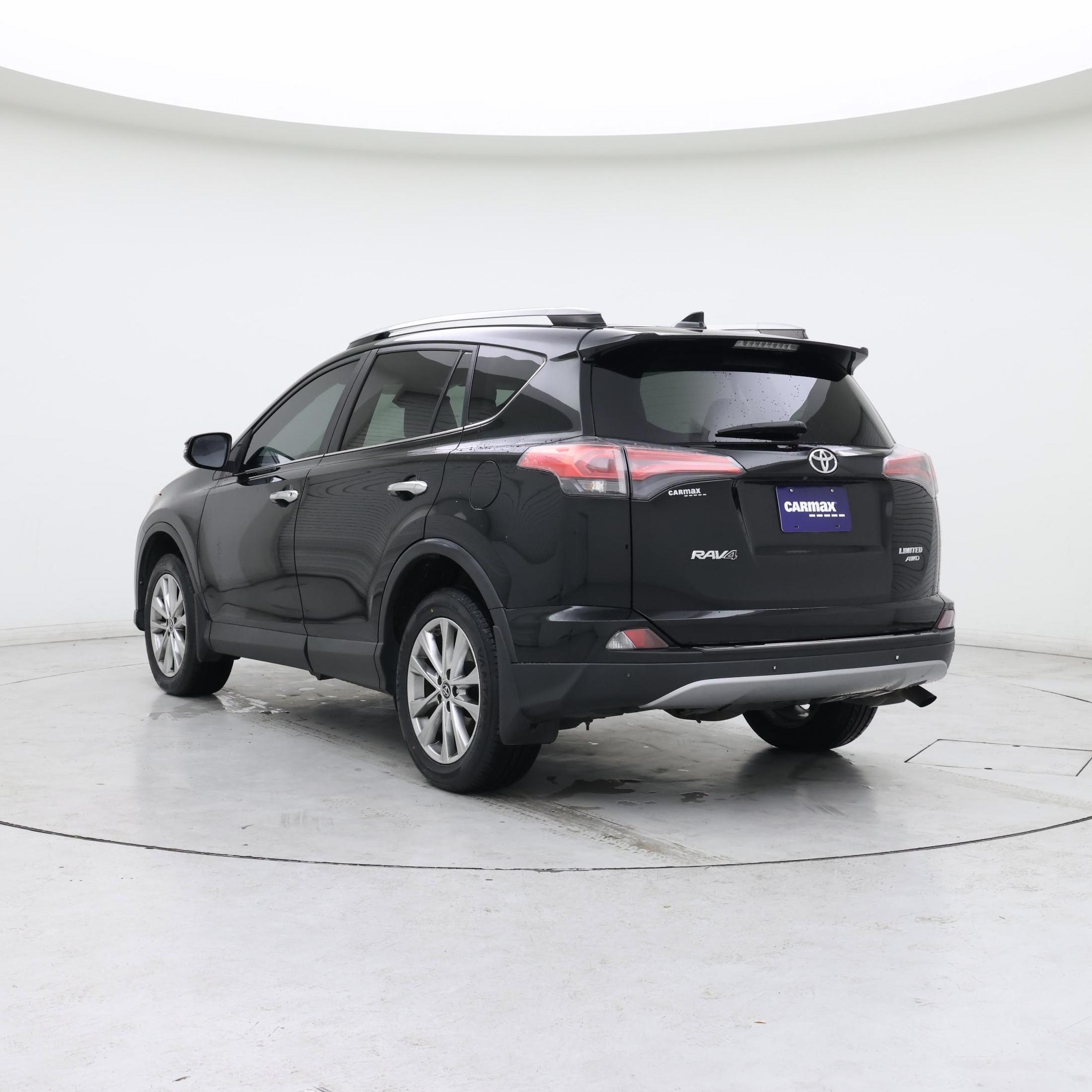 Thumbnail: 2017 Toyota RAV4 - 2