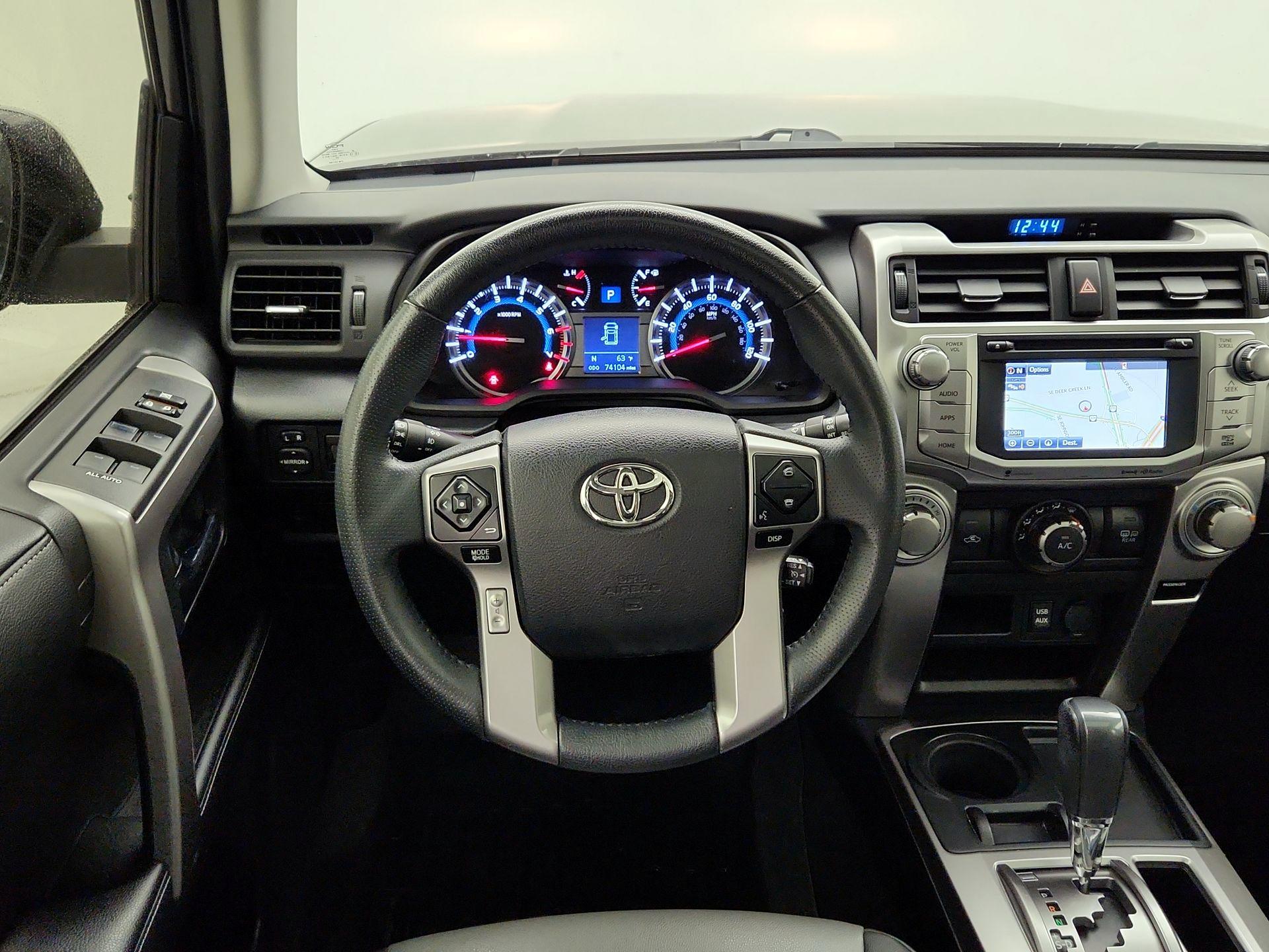 Thumbnail: 2019 Toyota 4Runner - 10