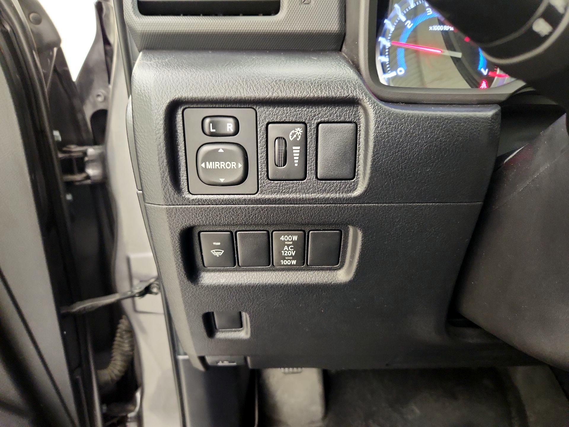 Thumbnail: 2019 Toyota 4Runner - 13