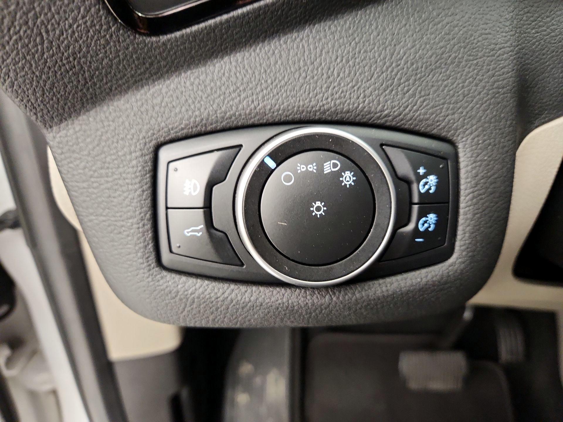 Thumbnail: 2017 Ford Escape - 13