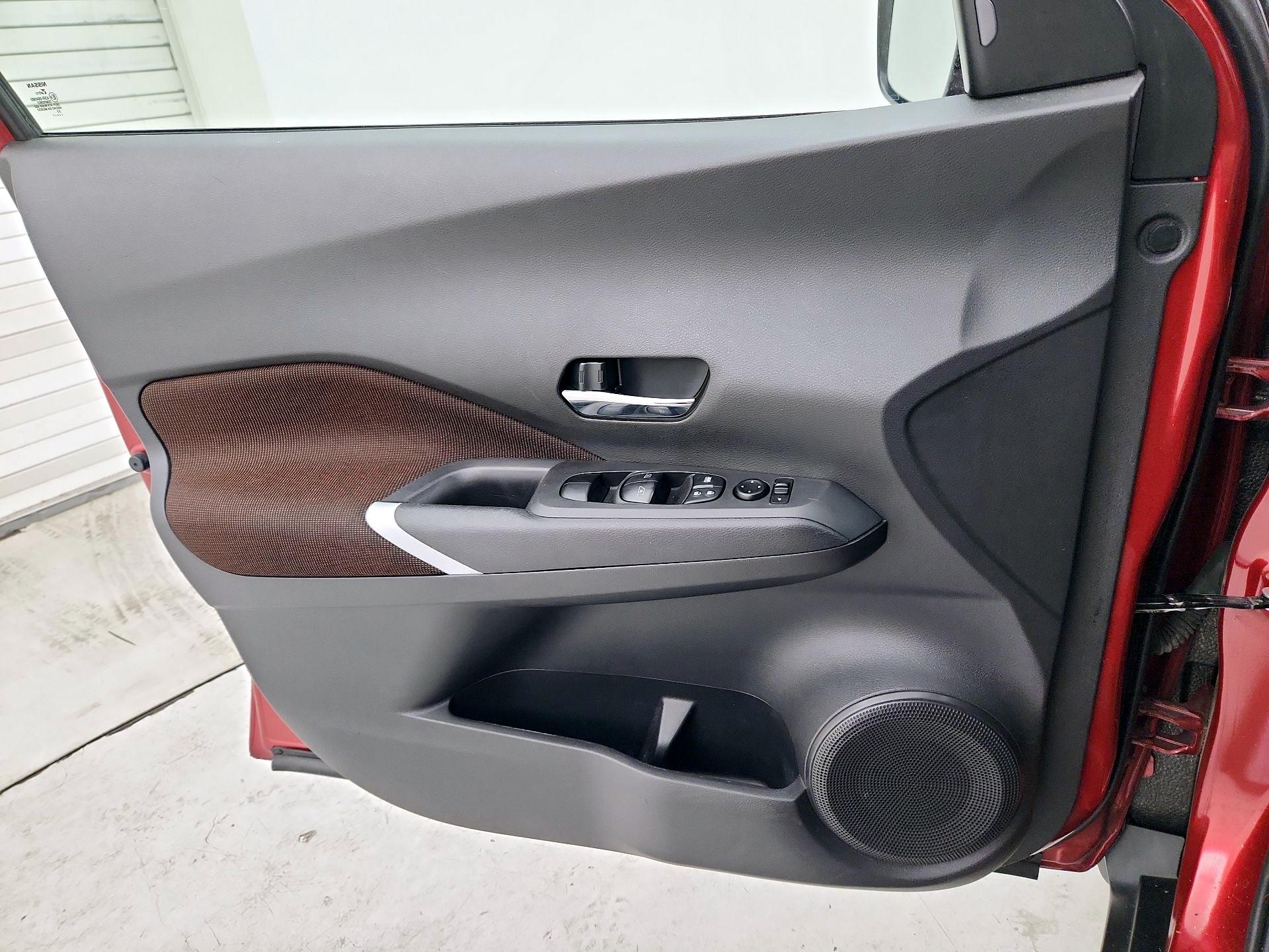 Thumbnail: 2021 Nissan Kicks - 12