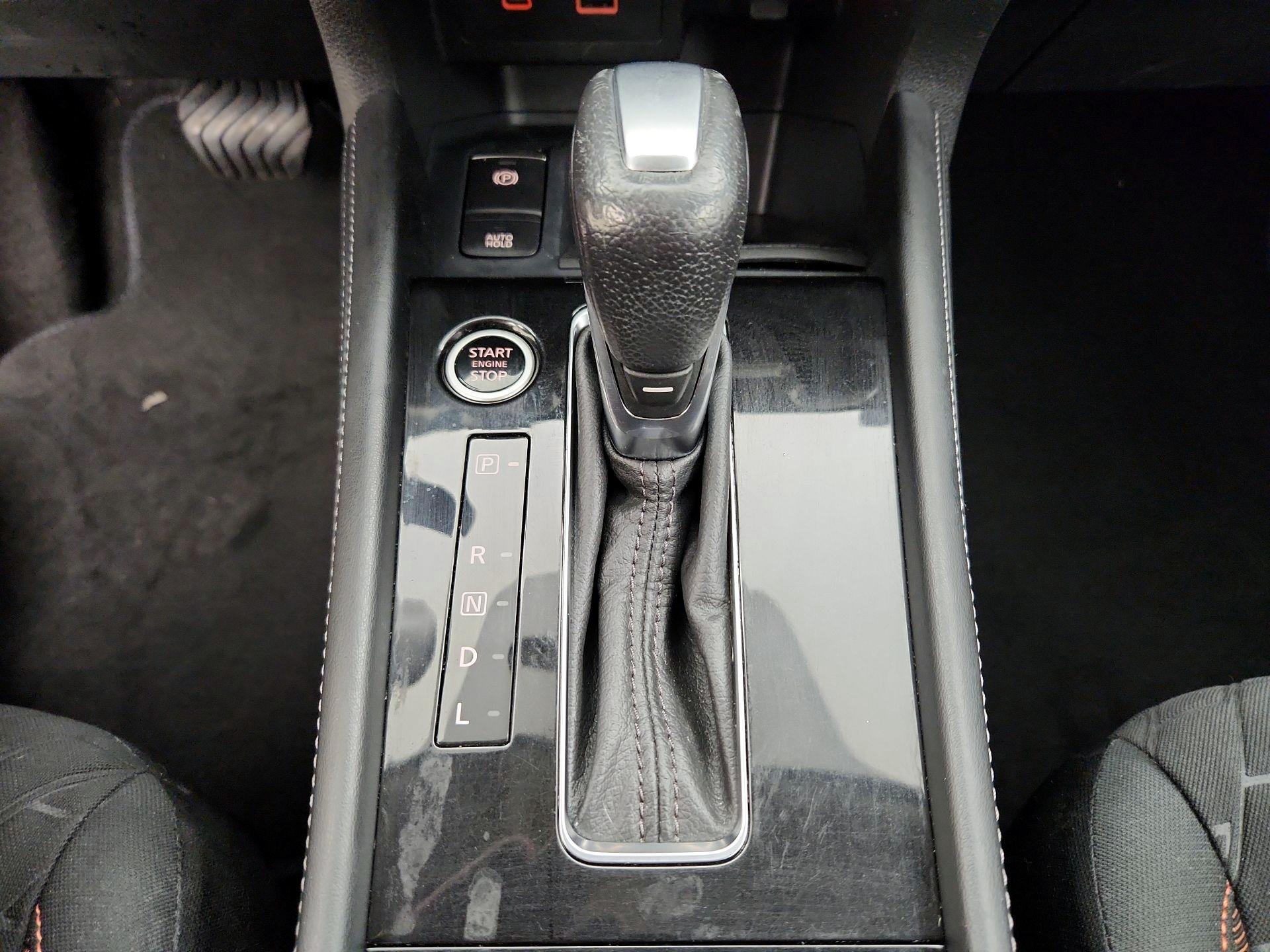 Thumbnail: 2021 Nissan Kicks - 16