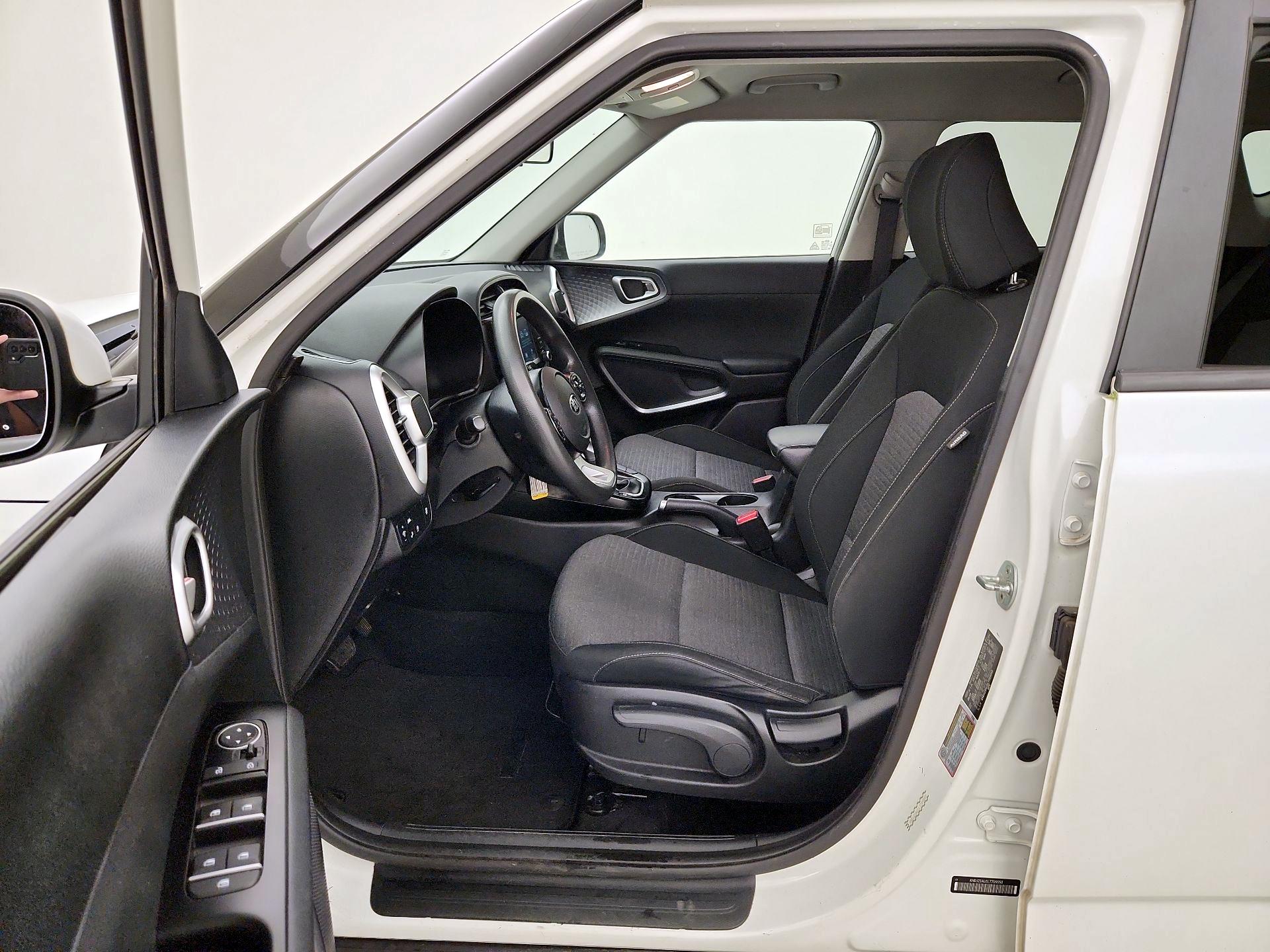 Thumbnail: 2020 Kia Soul - 11