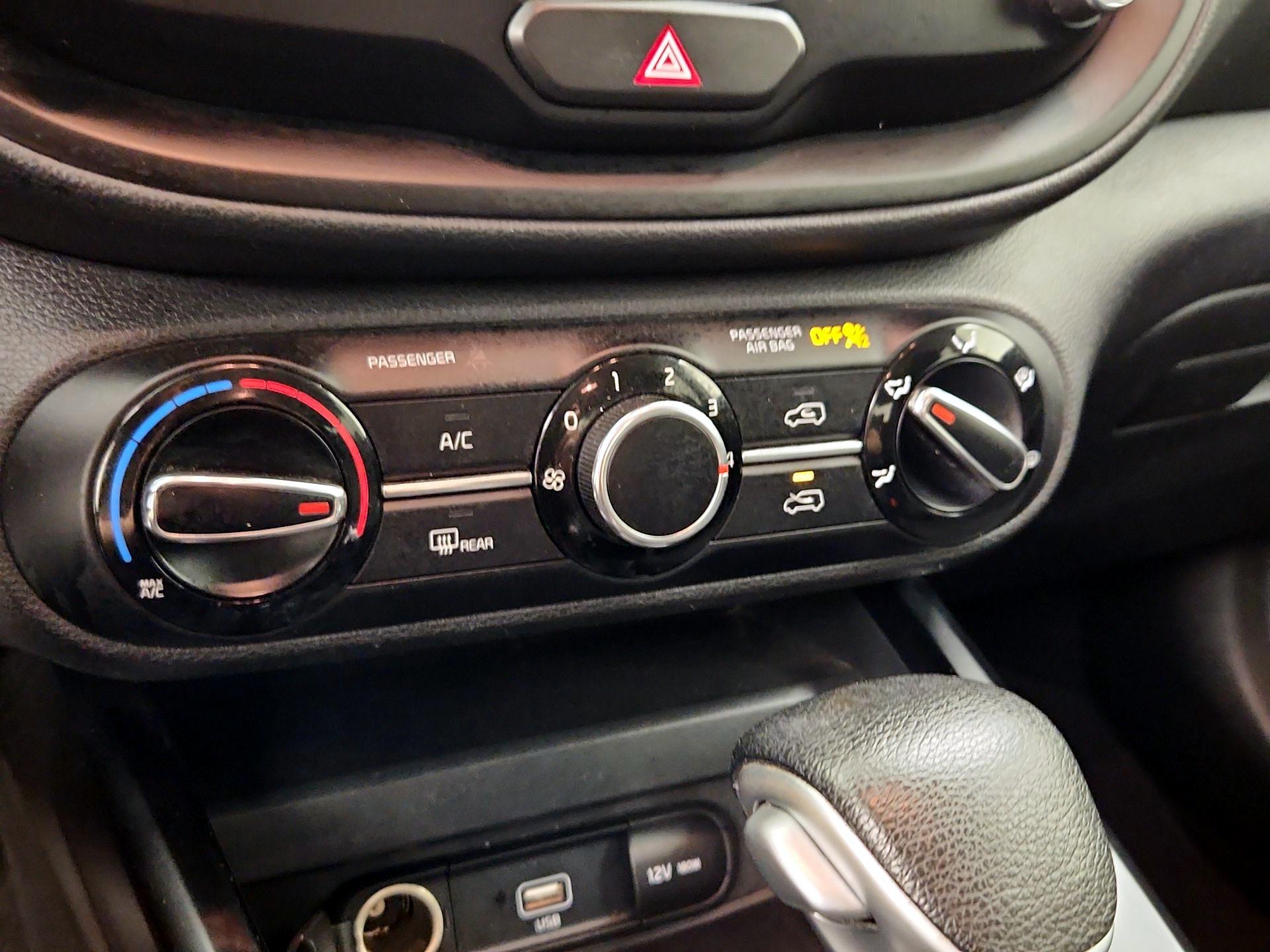 Thumbnail: 2020 Kia Soul - 16