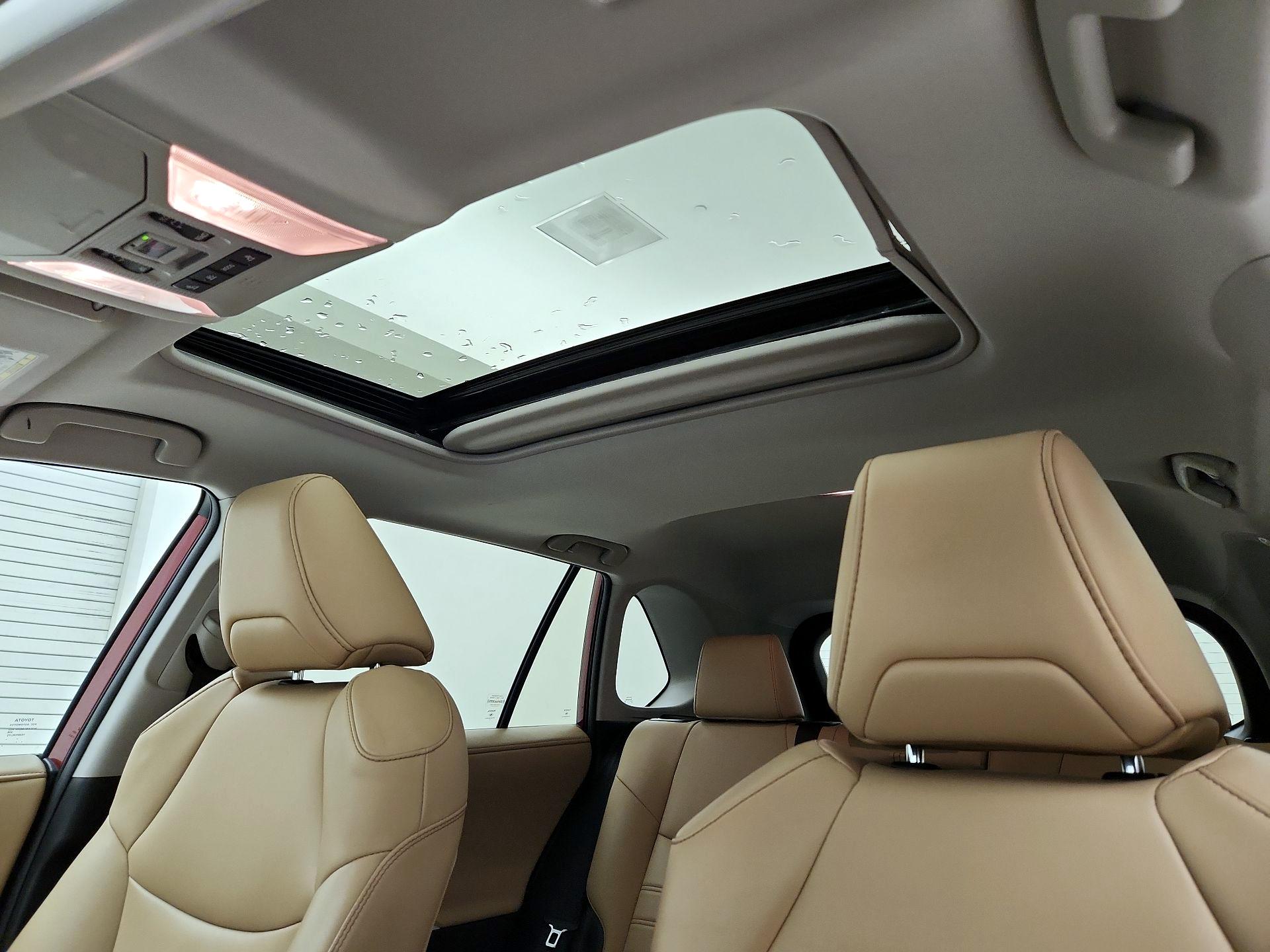 Thumbnail: 2020 Toyota RAV4 - 20