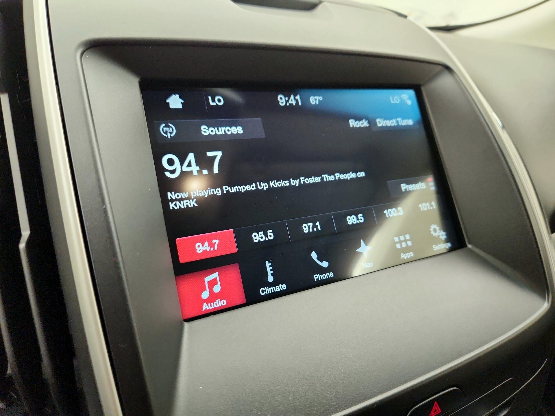 Thumbnail: 2016 Ford Edge - 16