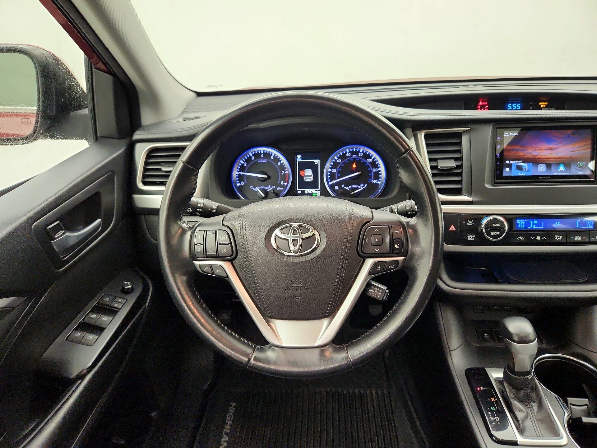 Thumbnail: 2018 Toyota Highlander - 10