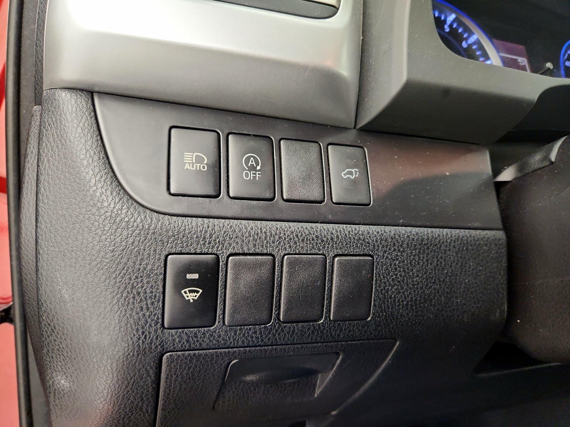 Thumbnail: 2018 Toyota Highlander - 13