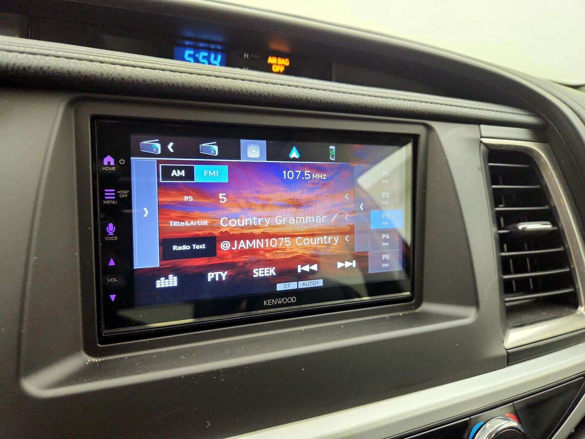 Thumbnail: 2018 Toyota Highlander - 15