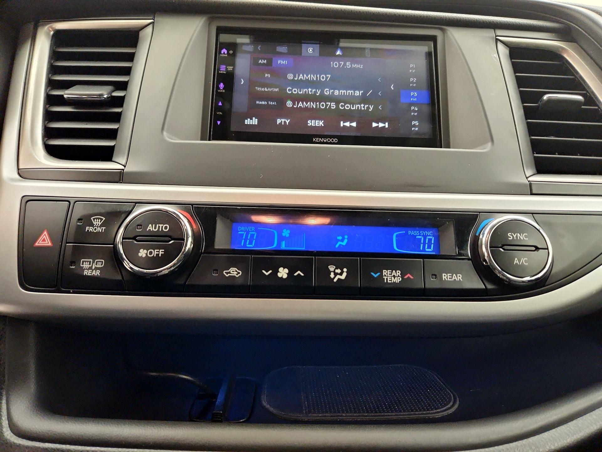 Thumbnail: 2018 Toyota Highlander - 16