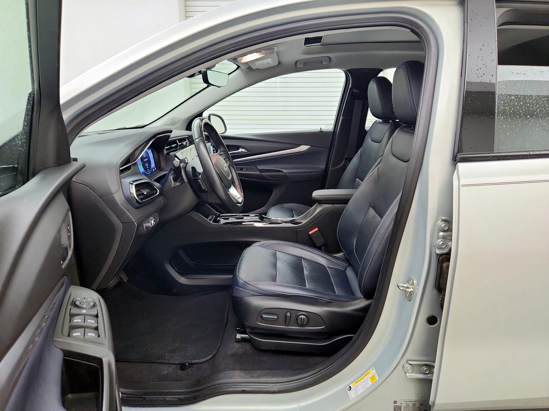 Thumbnail: 2023 Chevrolet Bolt EUV - 11