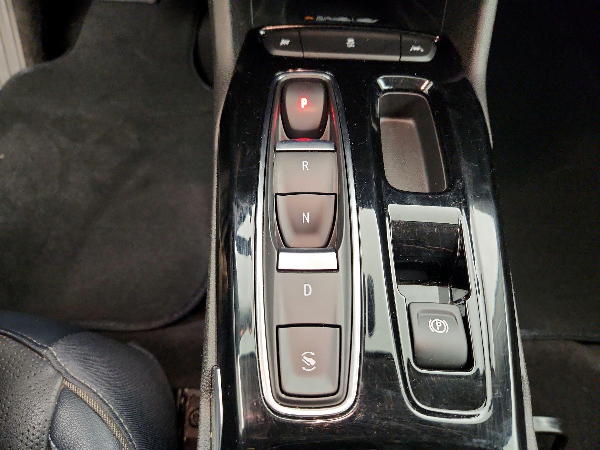 Thumbnail: 2023 Chevrolet Bolt EUV - 17