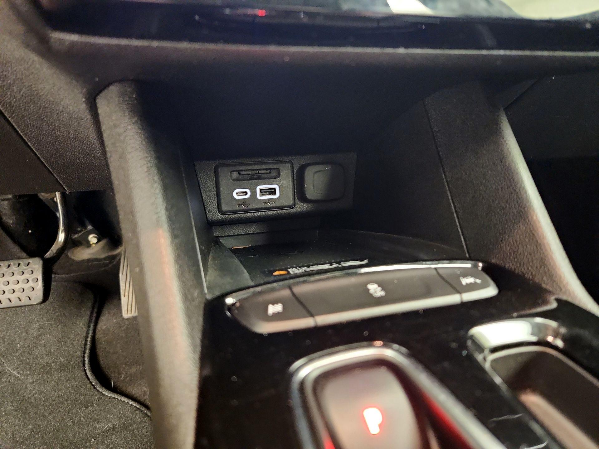 Thumbnail: 2023 Chevrolet Bolt EUV - 18