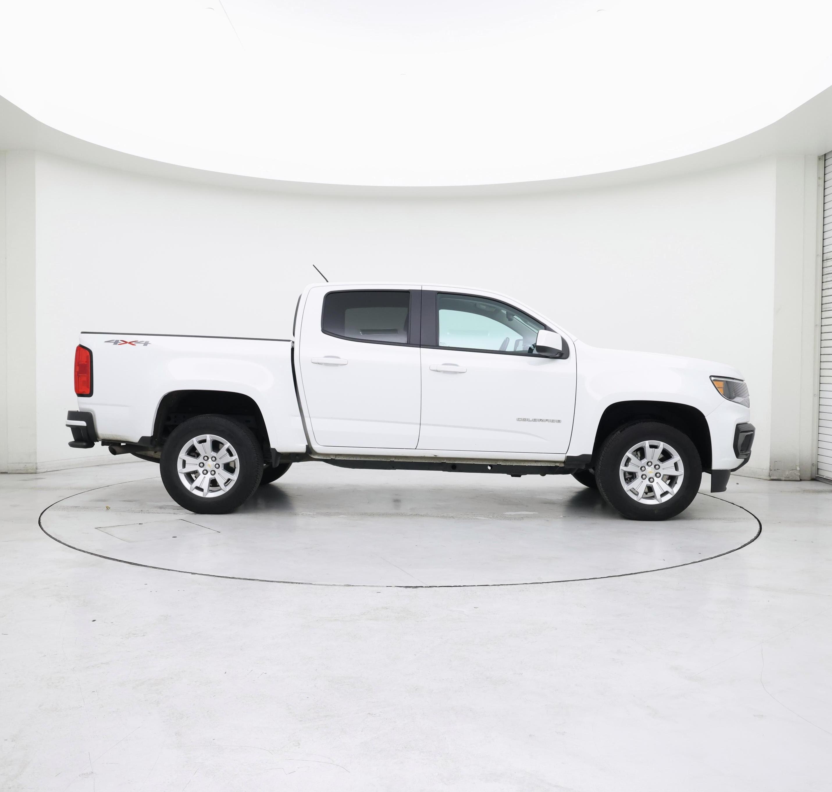 Thumbnail: 2021 Chevrolet Colorado - 7