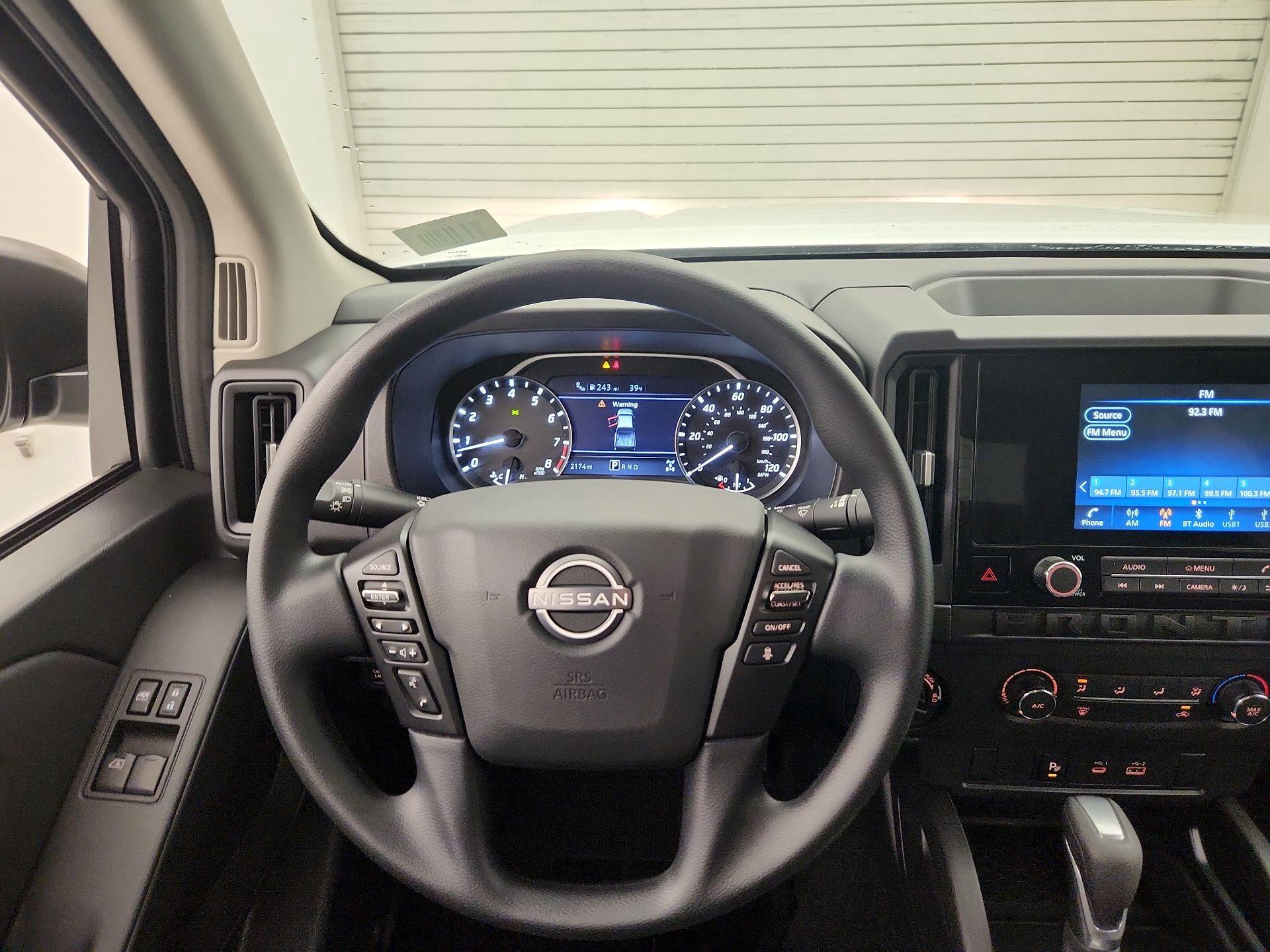 Thumbnail: 2025 Nissan Frontier - 10