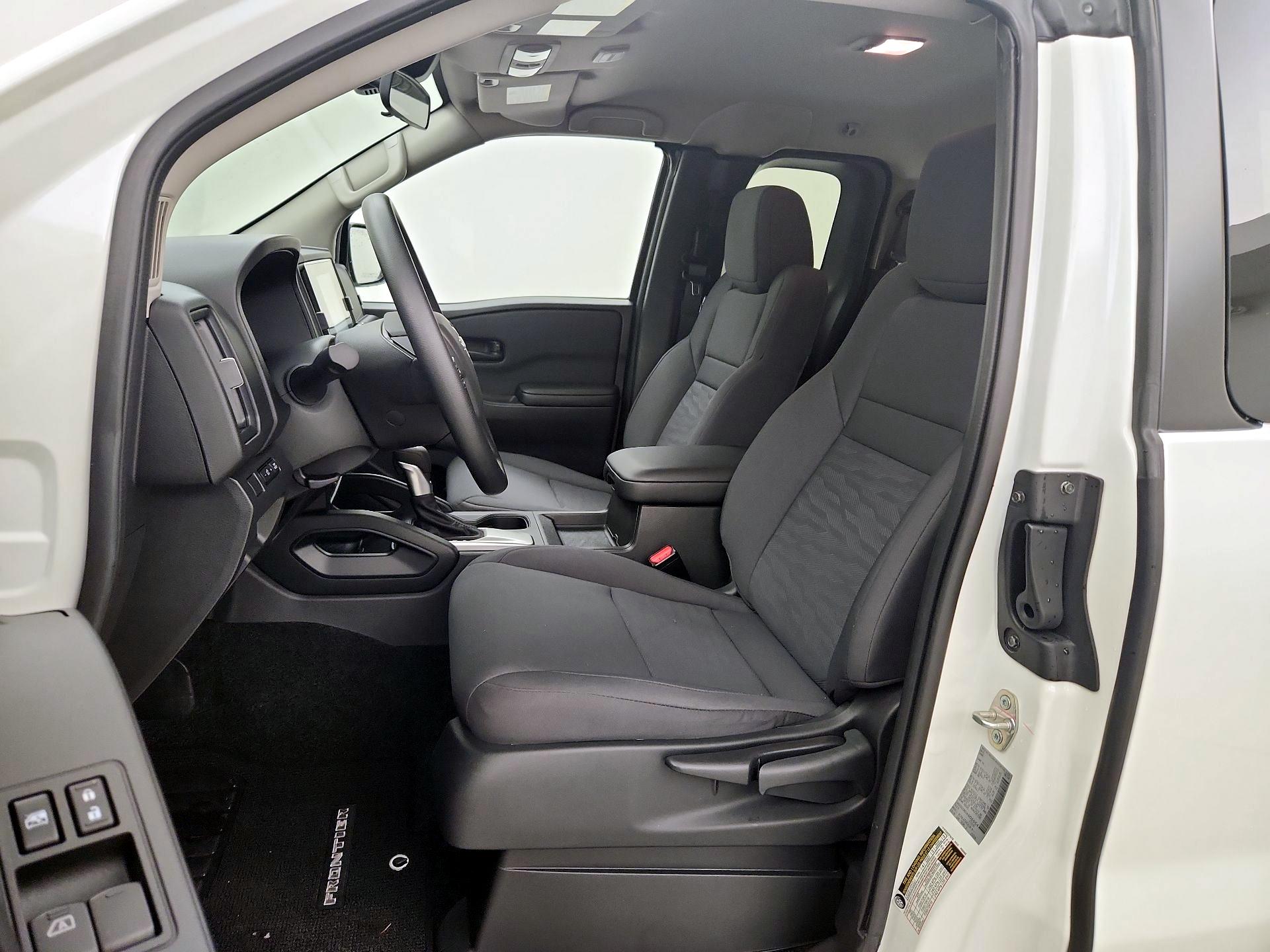 Thumbnail: 2025 Nissan Frontier - 11