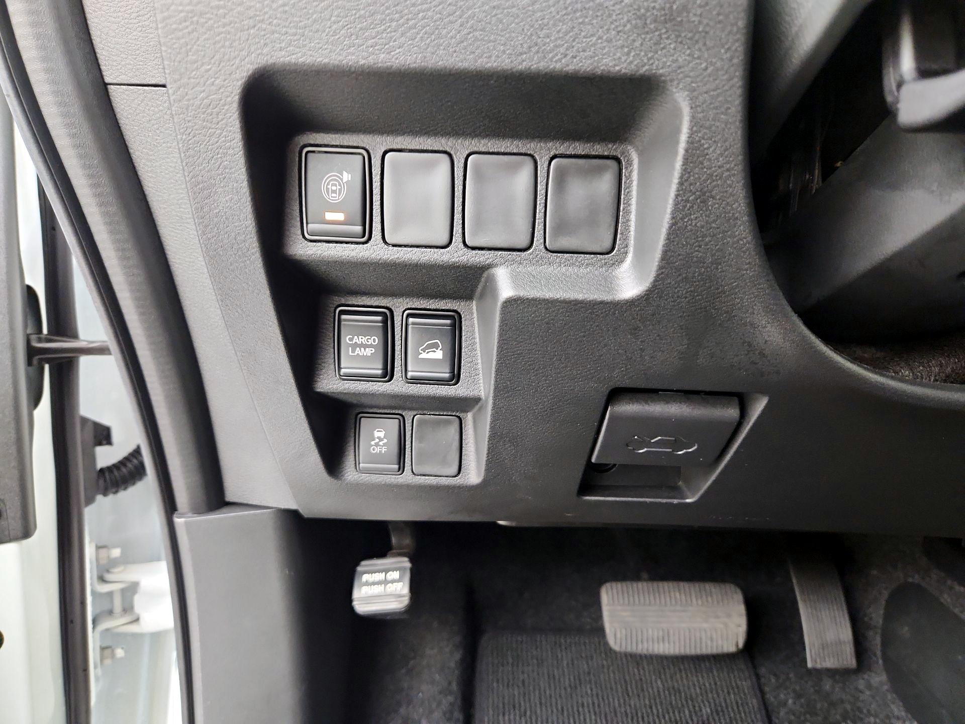 Thumbnail: 2025 Nissan Frontier - 13