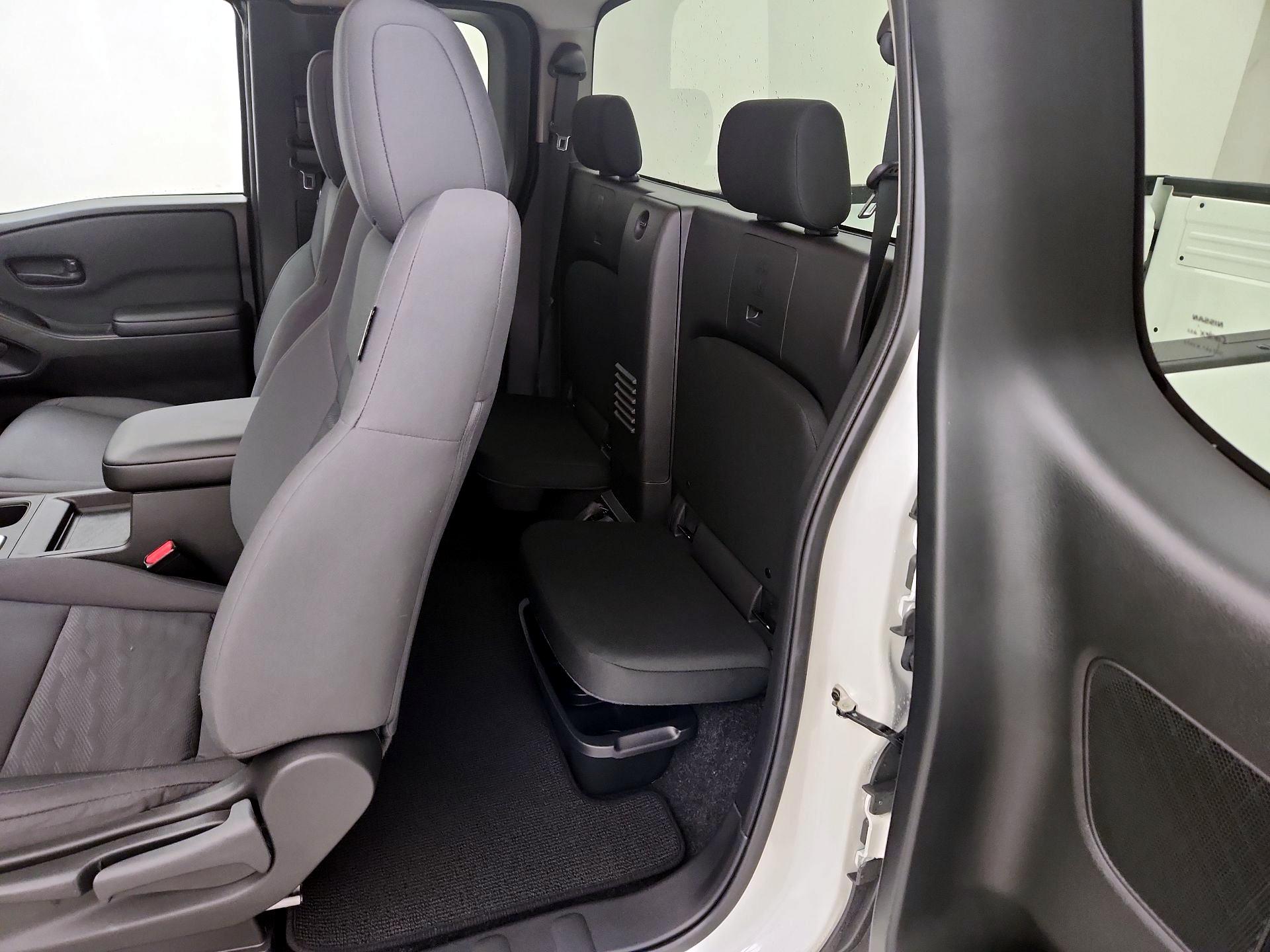 Thumbnail: 2025 Nissan Frontier - 19