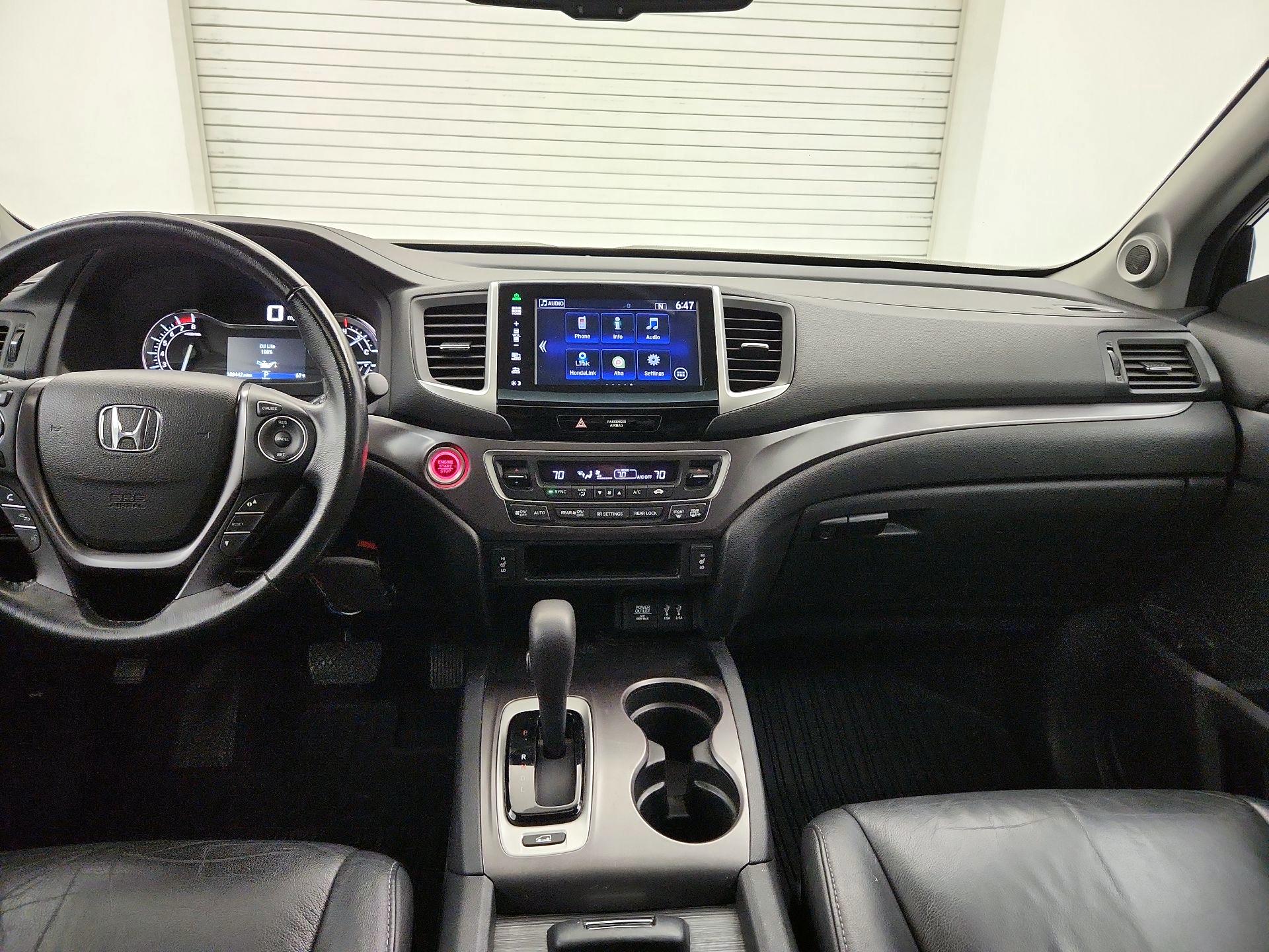 Thumbnail: 2016 Honda Pilot - 9