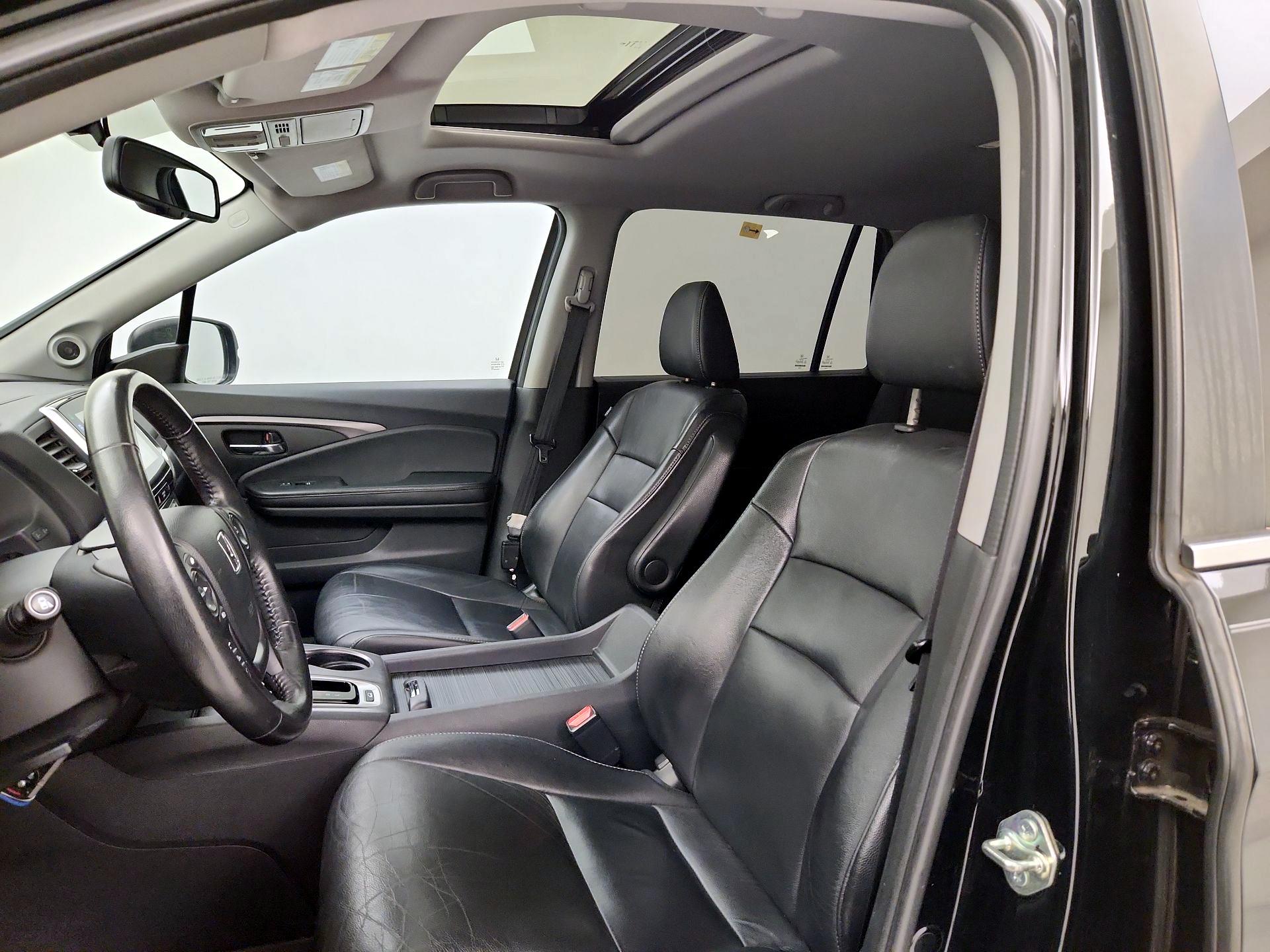 Thumbnail: 2016 Honda Pilot - 19