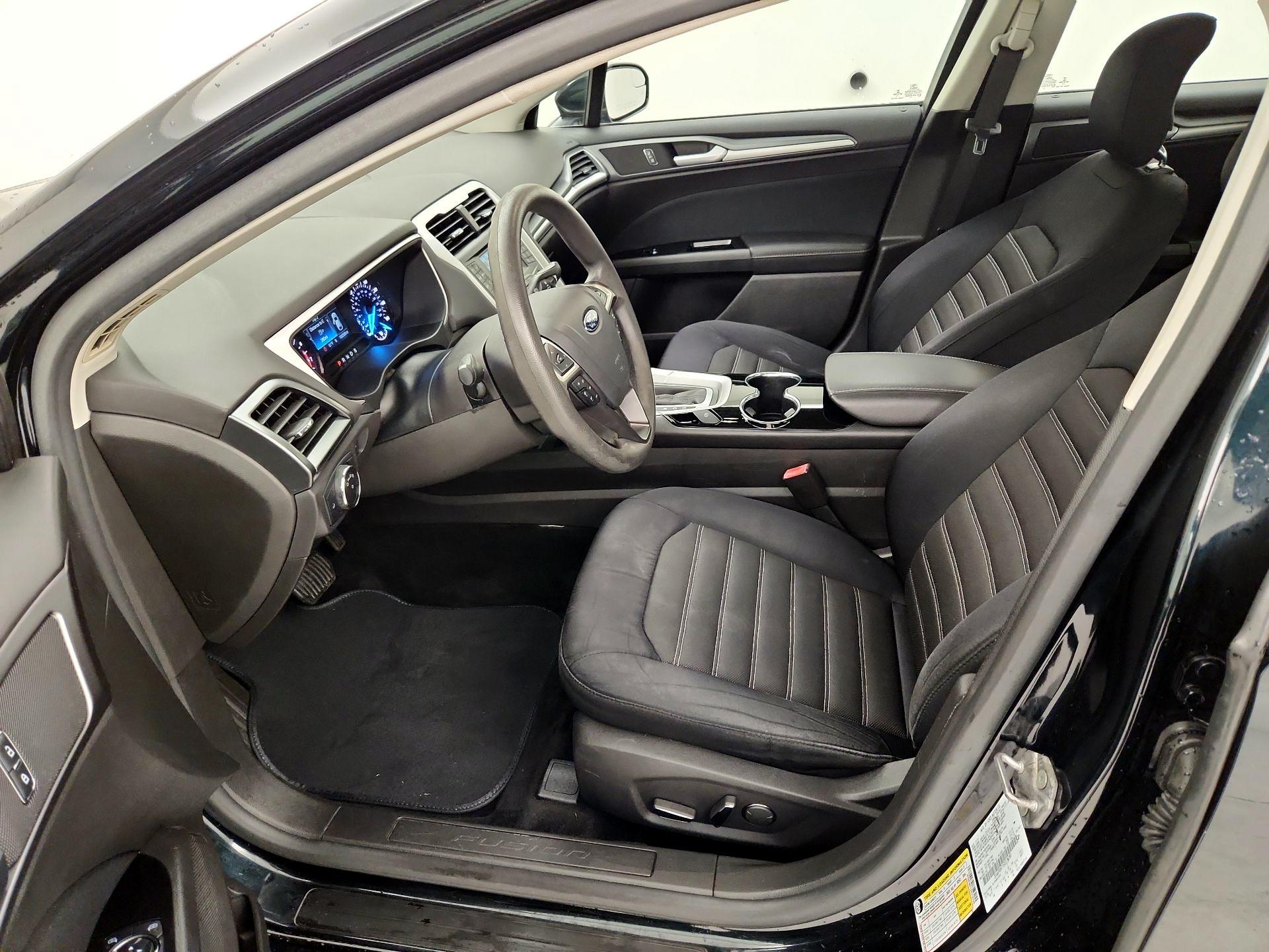 Thumbnail: 2014 Ford Fusion - 11