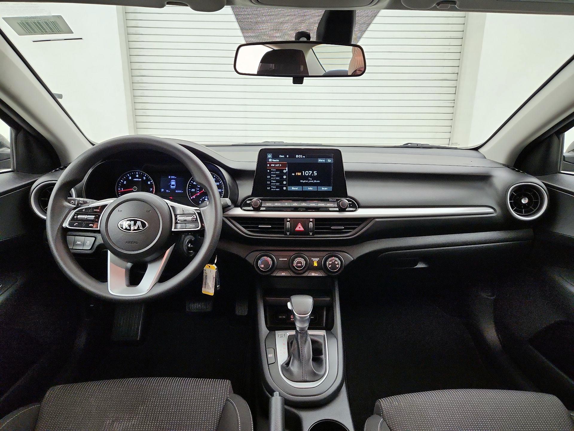 Thumbnail: 2020 Kia Forte - 9