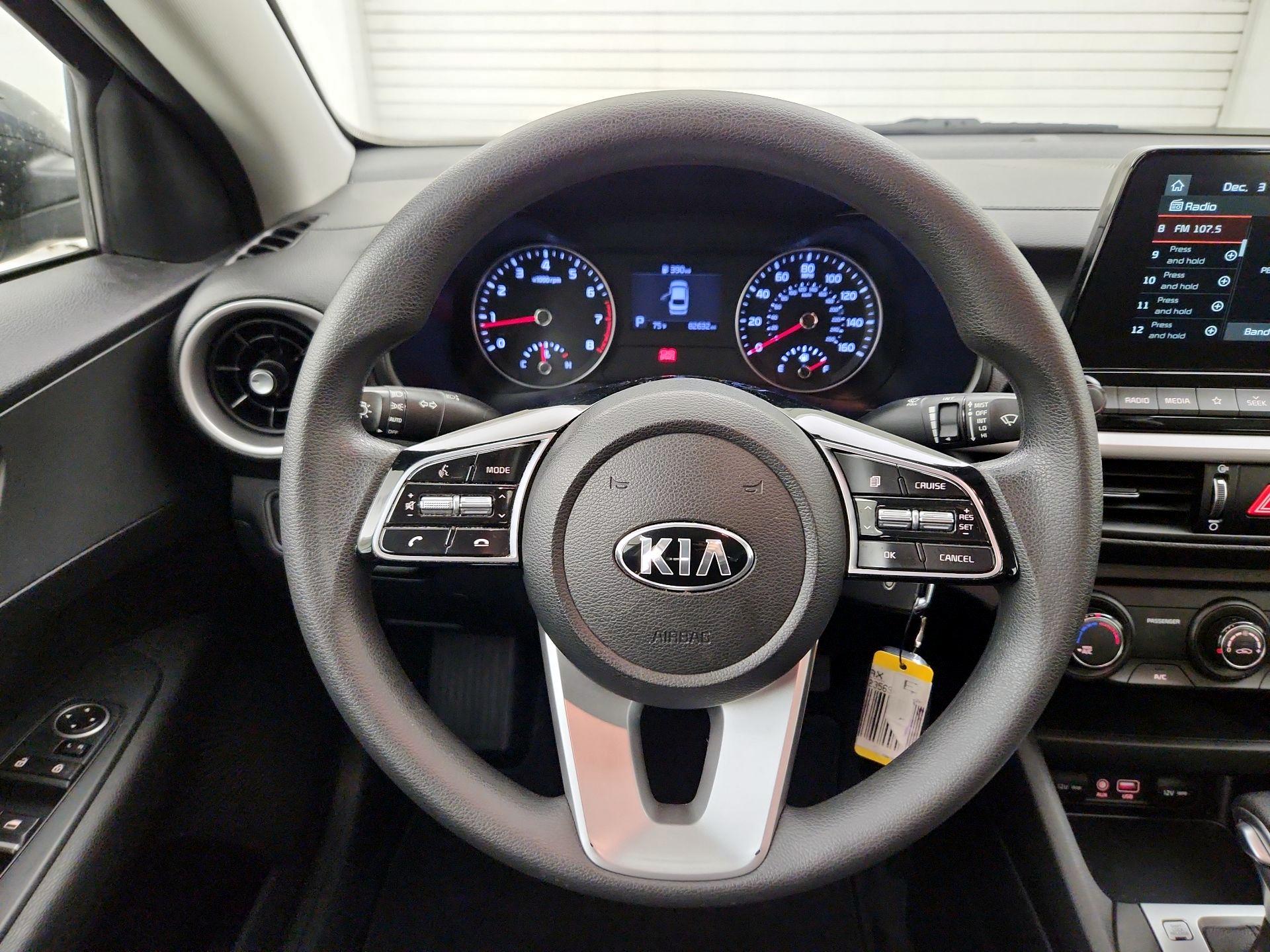 Thumbnail: 2020 Kia Forte - 10