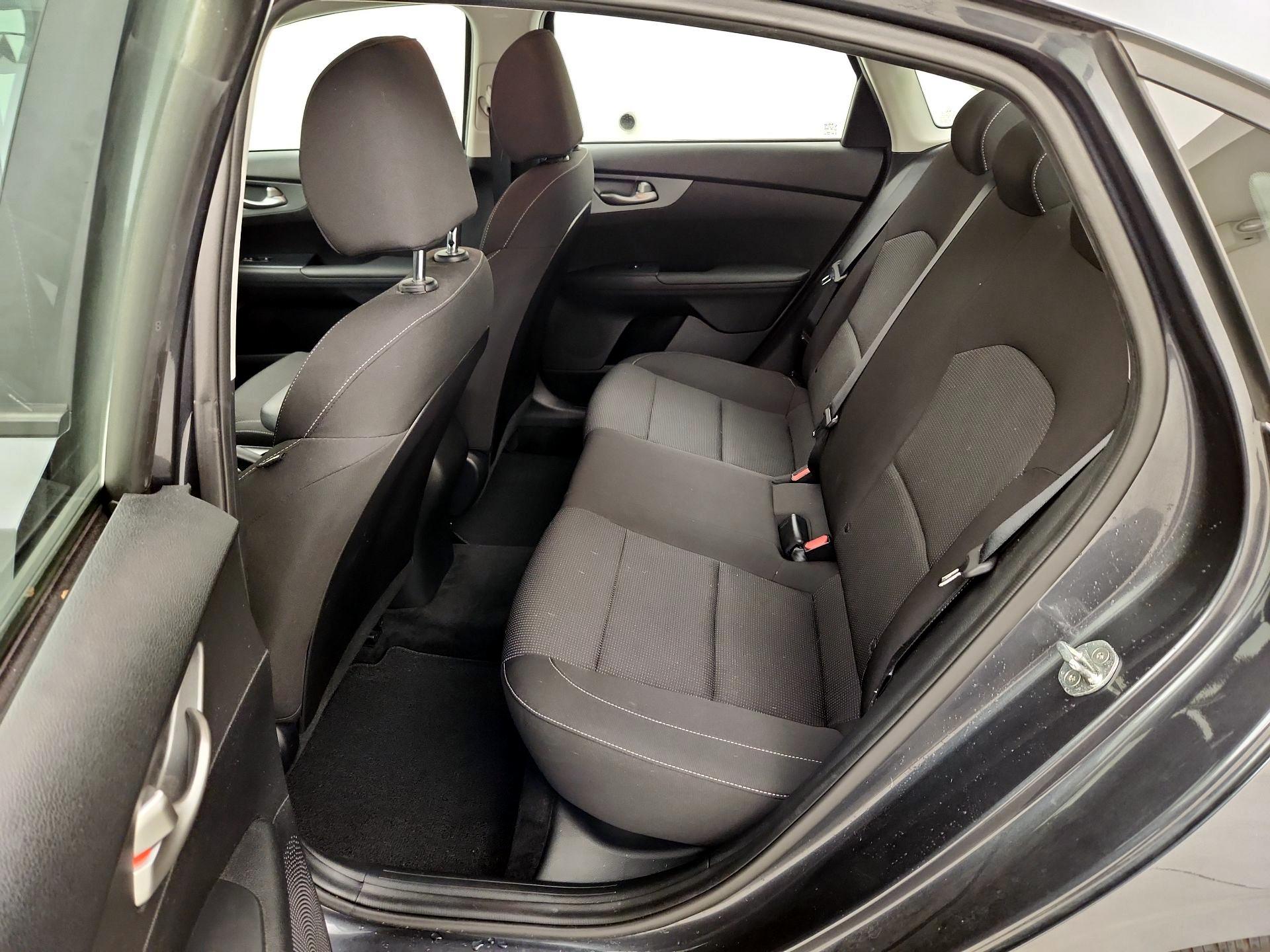 Thumbnail: 2020 Kia Forte - 19