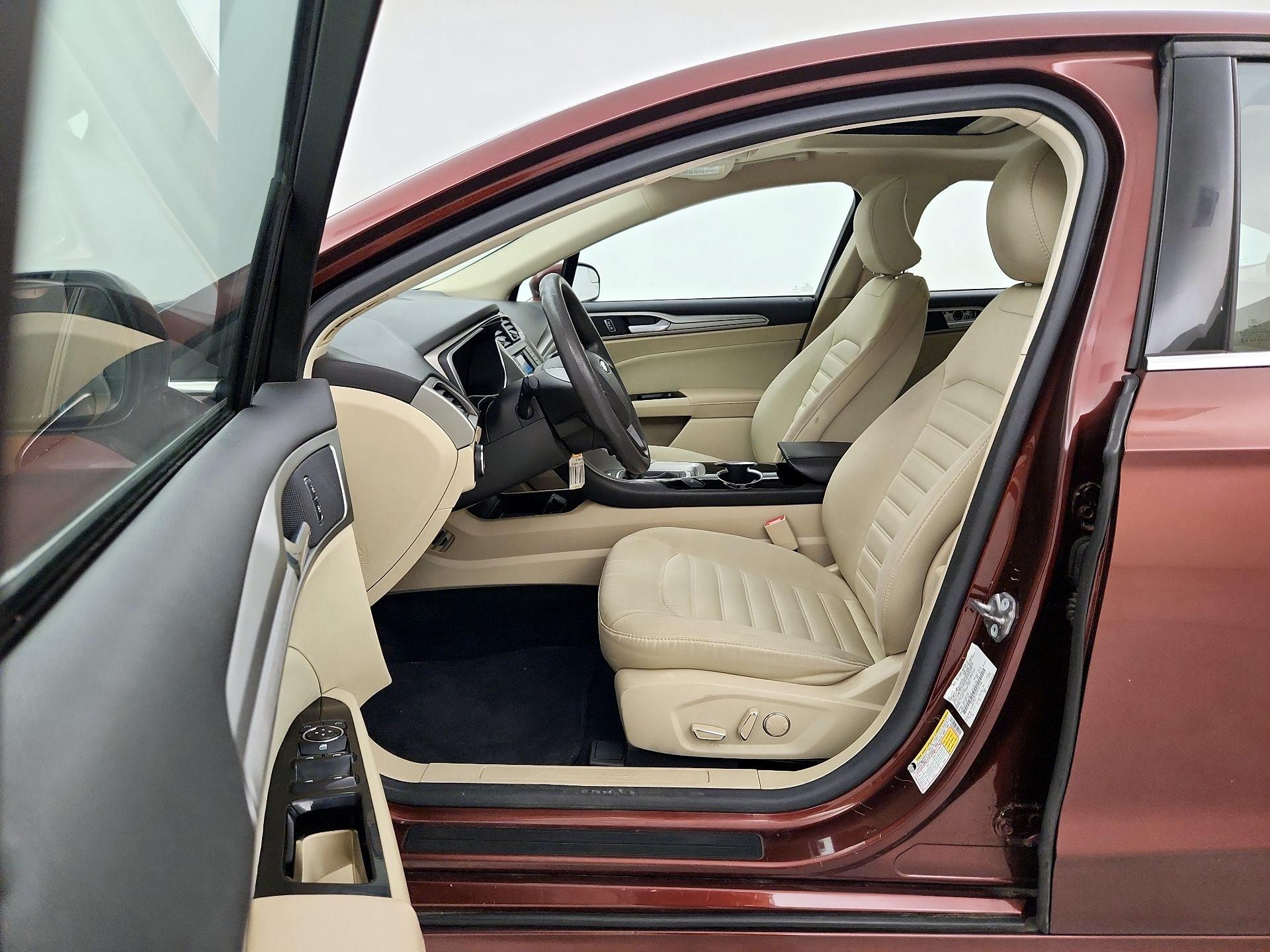 Thumbnail: 2015 Ford Fusion - 11